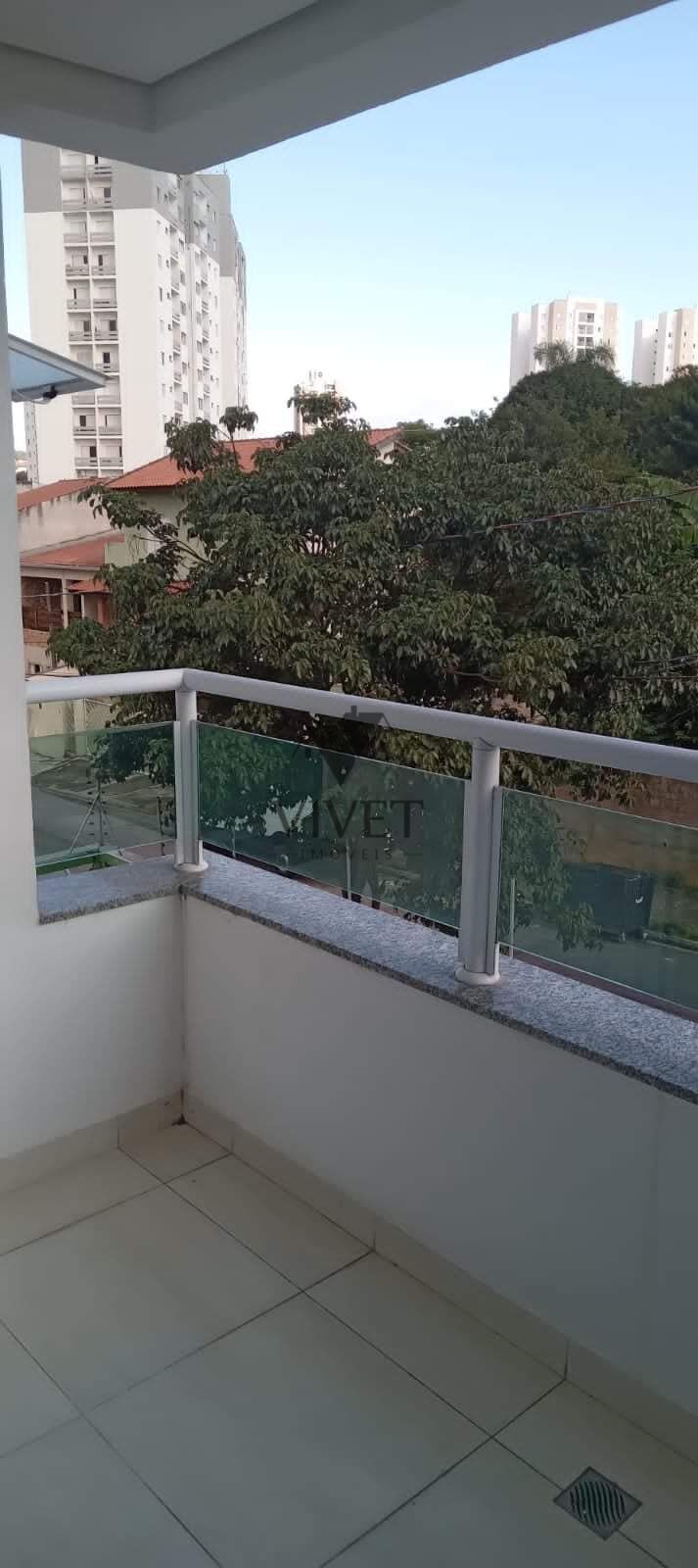 Apartamento à venda com 2 quartos, 64m² - Foto 2