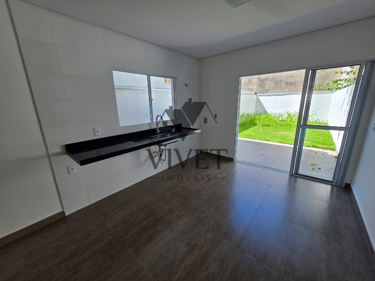 Casa à venda com 3 quartos, 123m² - Foto 5