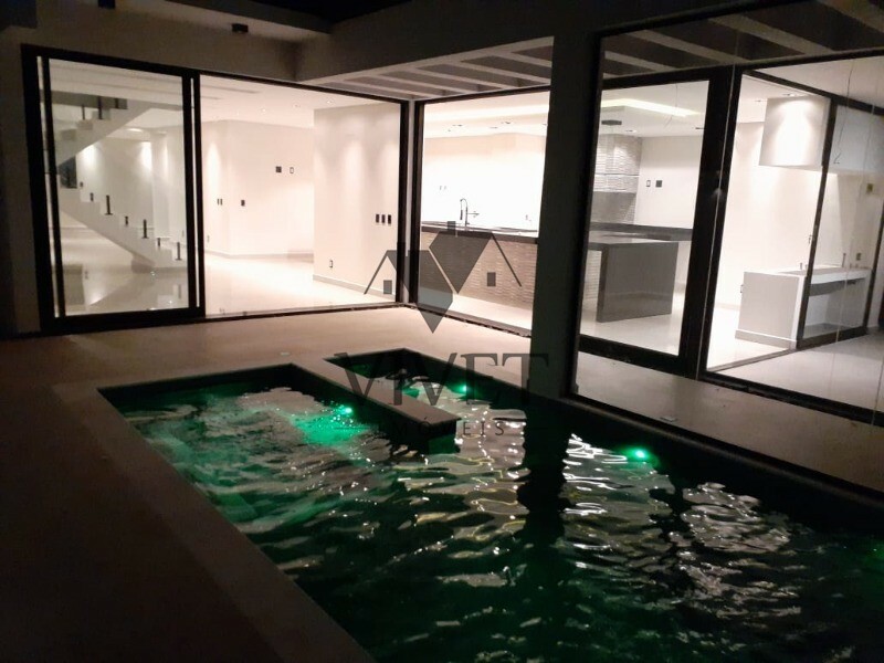 Casa de Condomínio à venda com 4 quartos, 370m² - Foto 18