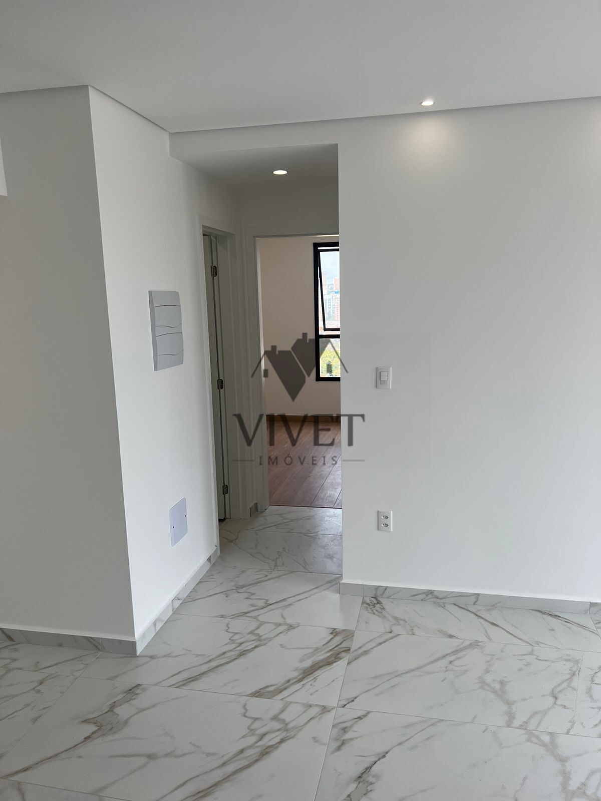 Apartamento à venda com 2 quartos, 58m² - Foto 2