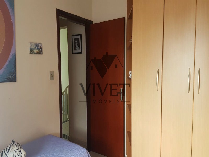 Casa de Condomínio à venda com 3 quartos, 243m² - Foto 18