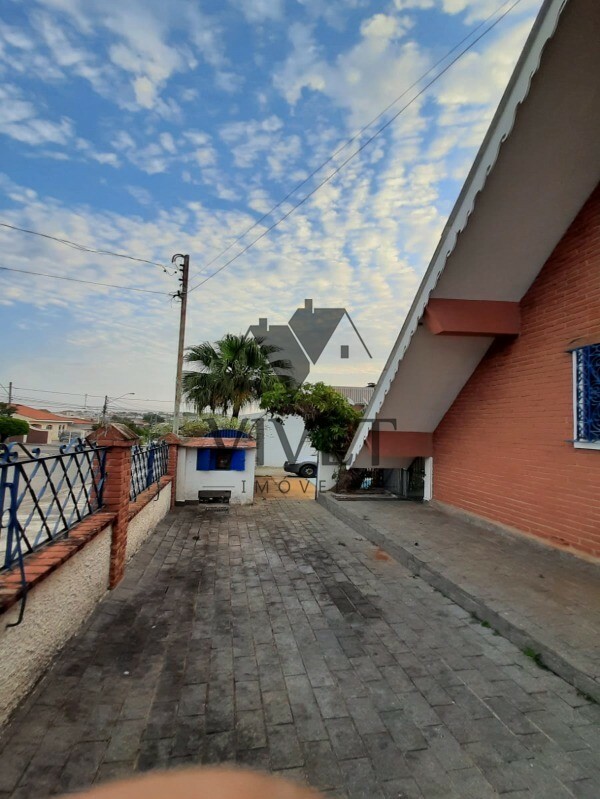 Casa à venda com 3 quartos, 400m² - Foto 15