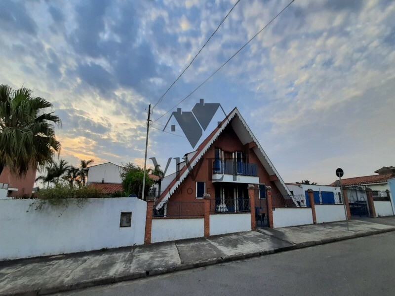 Casa à venda com 3 quartos, 400m² - Foto 3