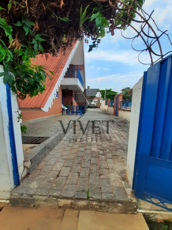 Casa à venda com 3 quartos, 400m² - Foto 20
