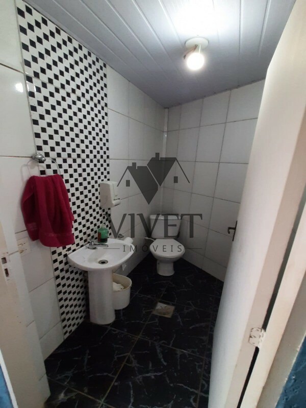 Casa à venda com 3 quartos, 400m² - Foto 5