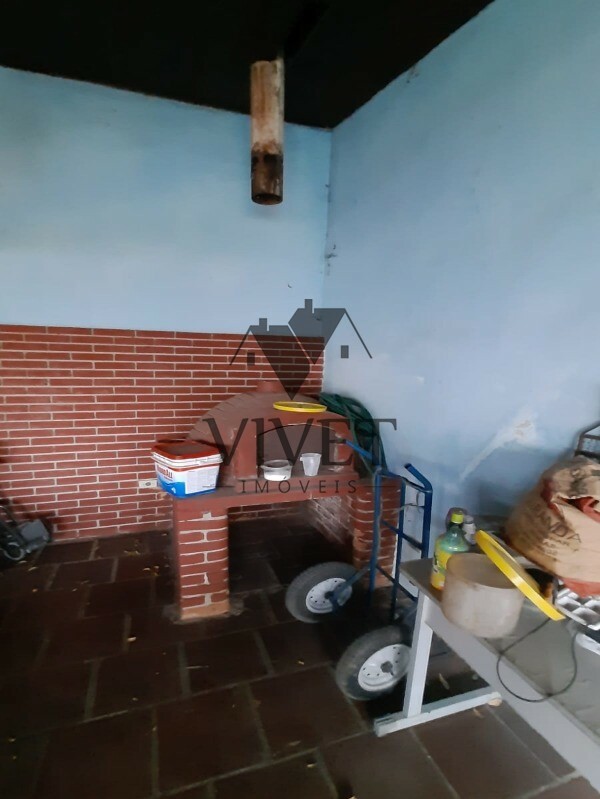Casa à venda com 3 quartos, 400m² - Foto 13