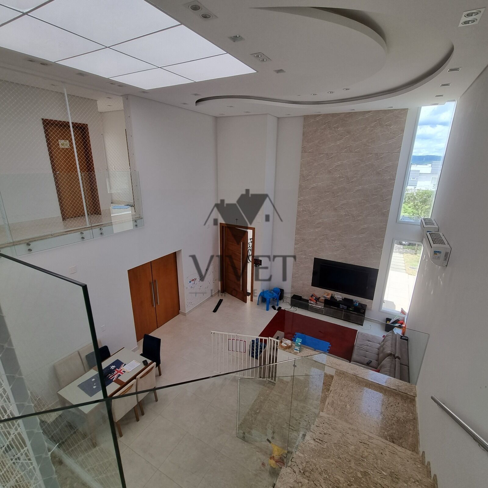 Casa de Condomínio à venda com 3 quartos, 321m² - Foto 3