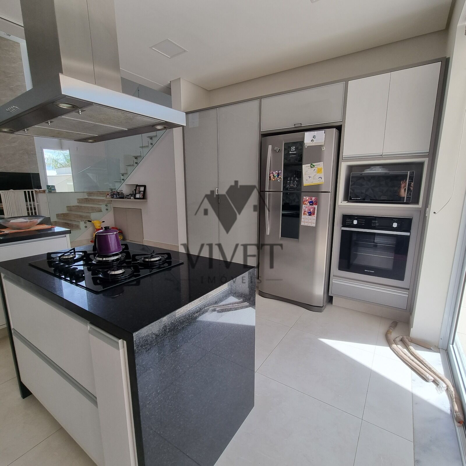 Casa de Condomínio à venda com 3 quartos, 321m² - Foto 6