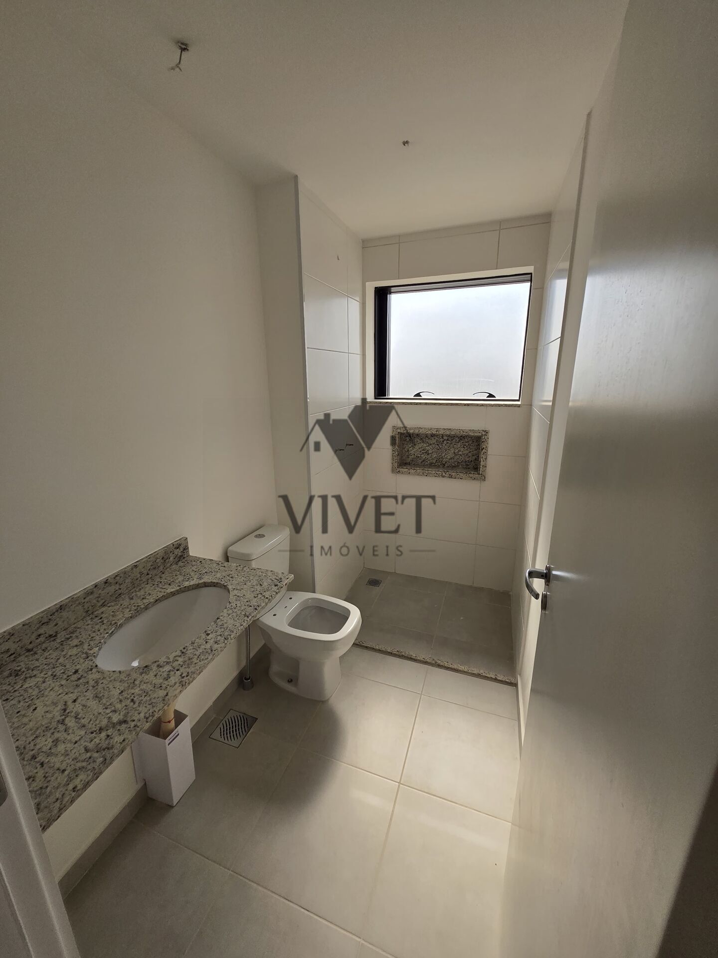 Apartamento à venda com 2 quartos, 82m² - Foto 3