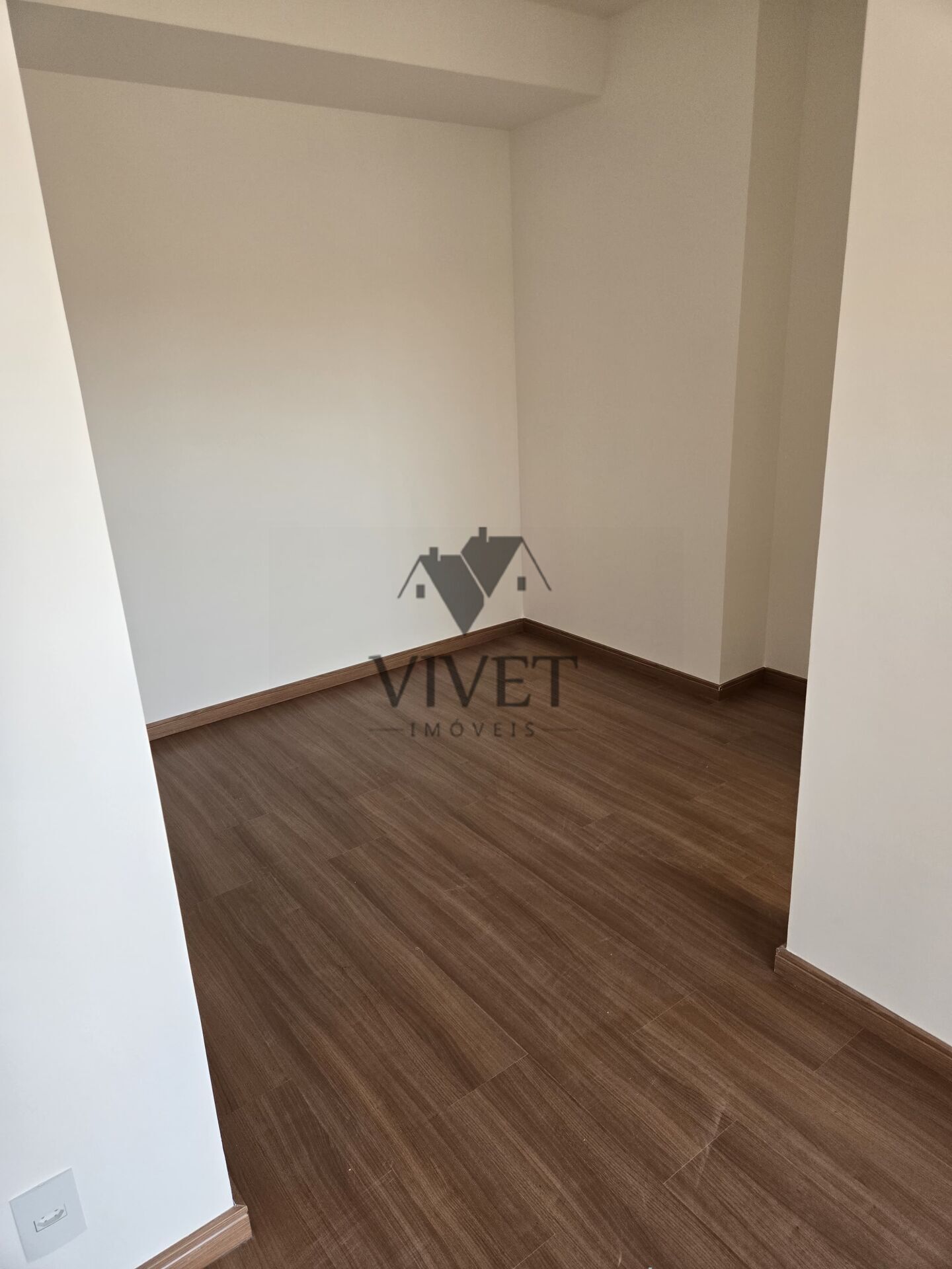 Apartamento à venda com 2 quartos, 82m² - Foto 2
