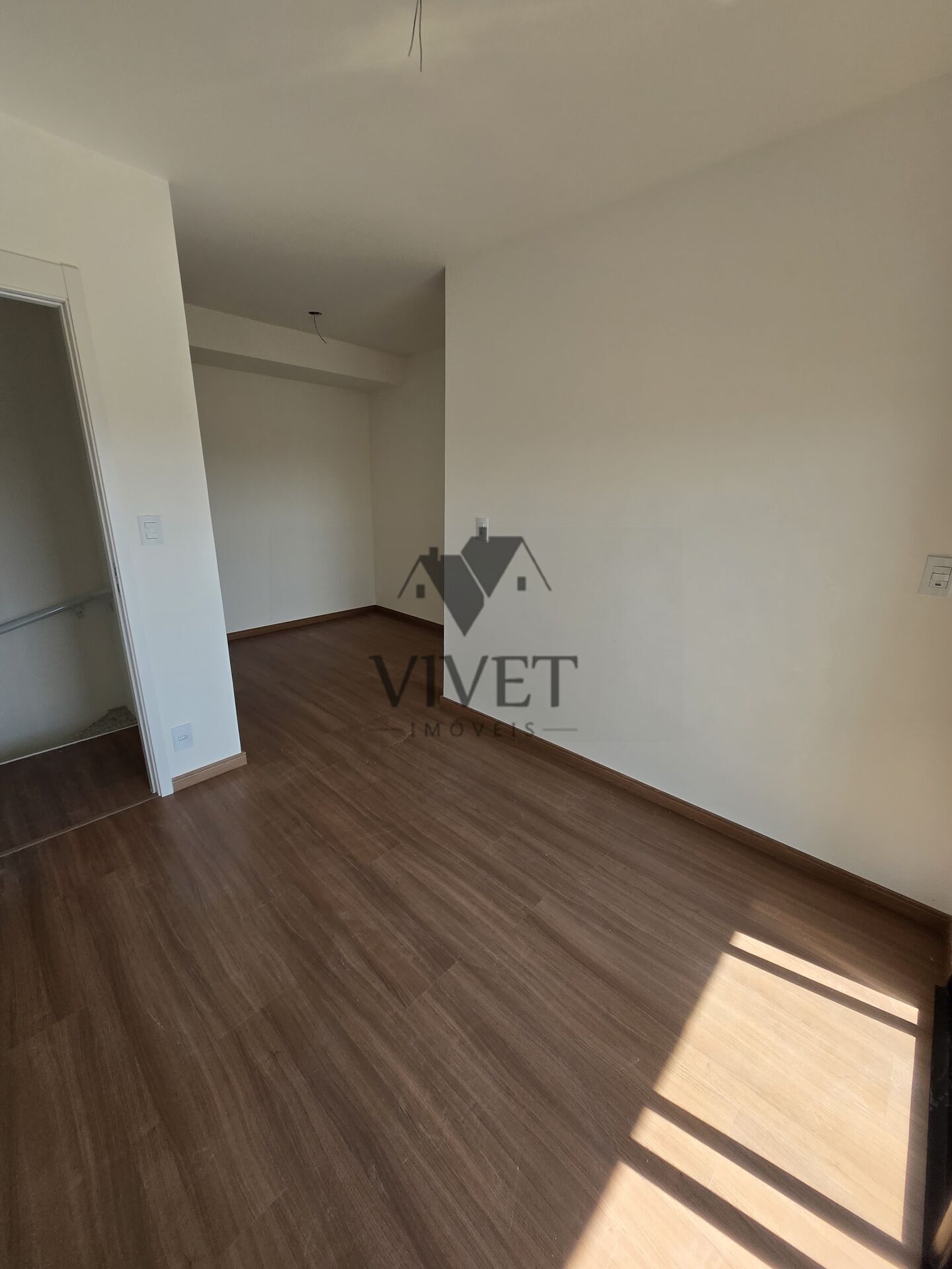 Apartamento à venda com 2 quartos, 82m² - Foto 4
