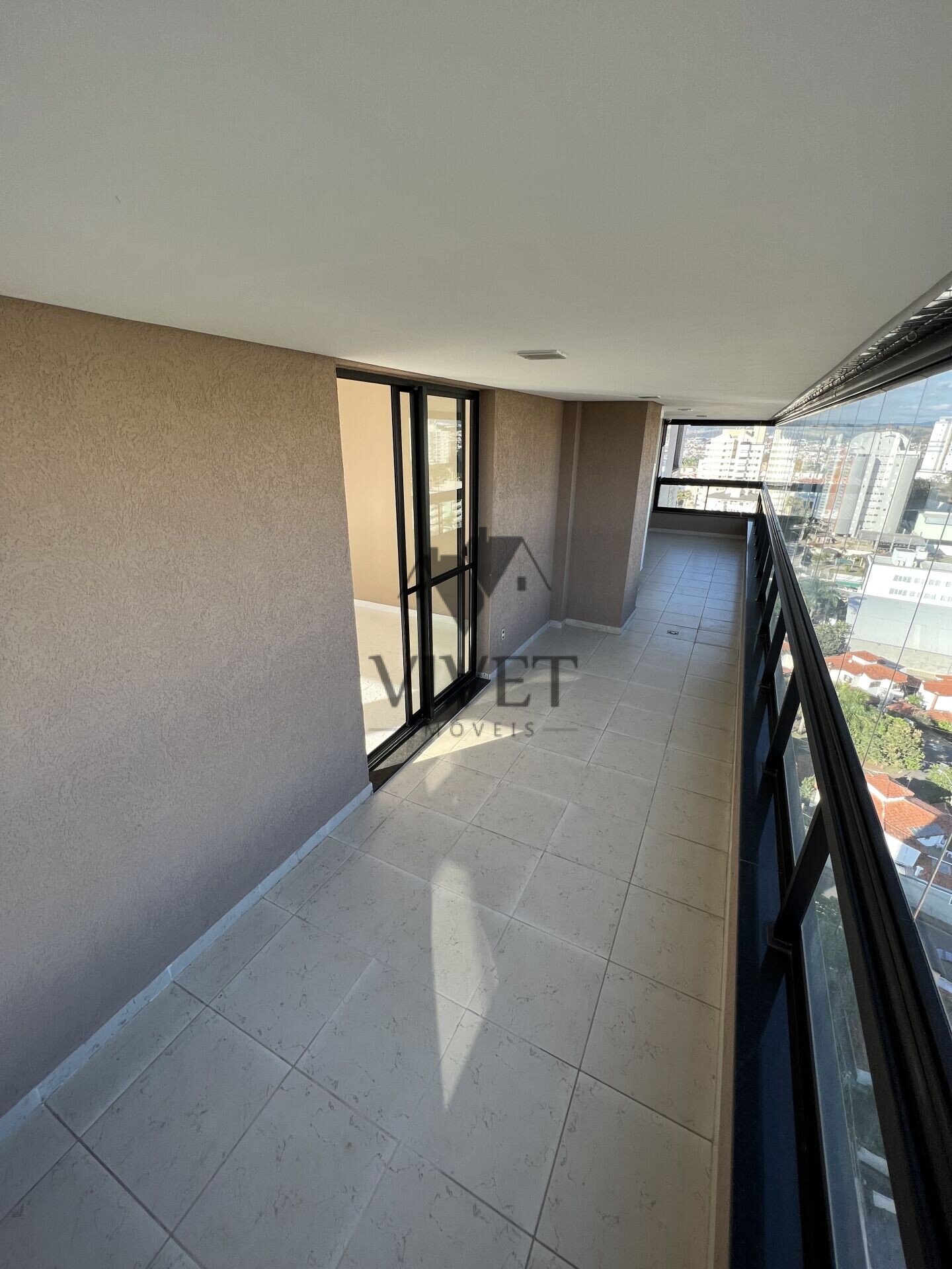Apartamento à venda com 3 quartos, 244m² - Foto 8