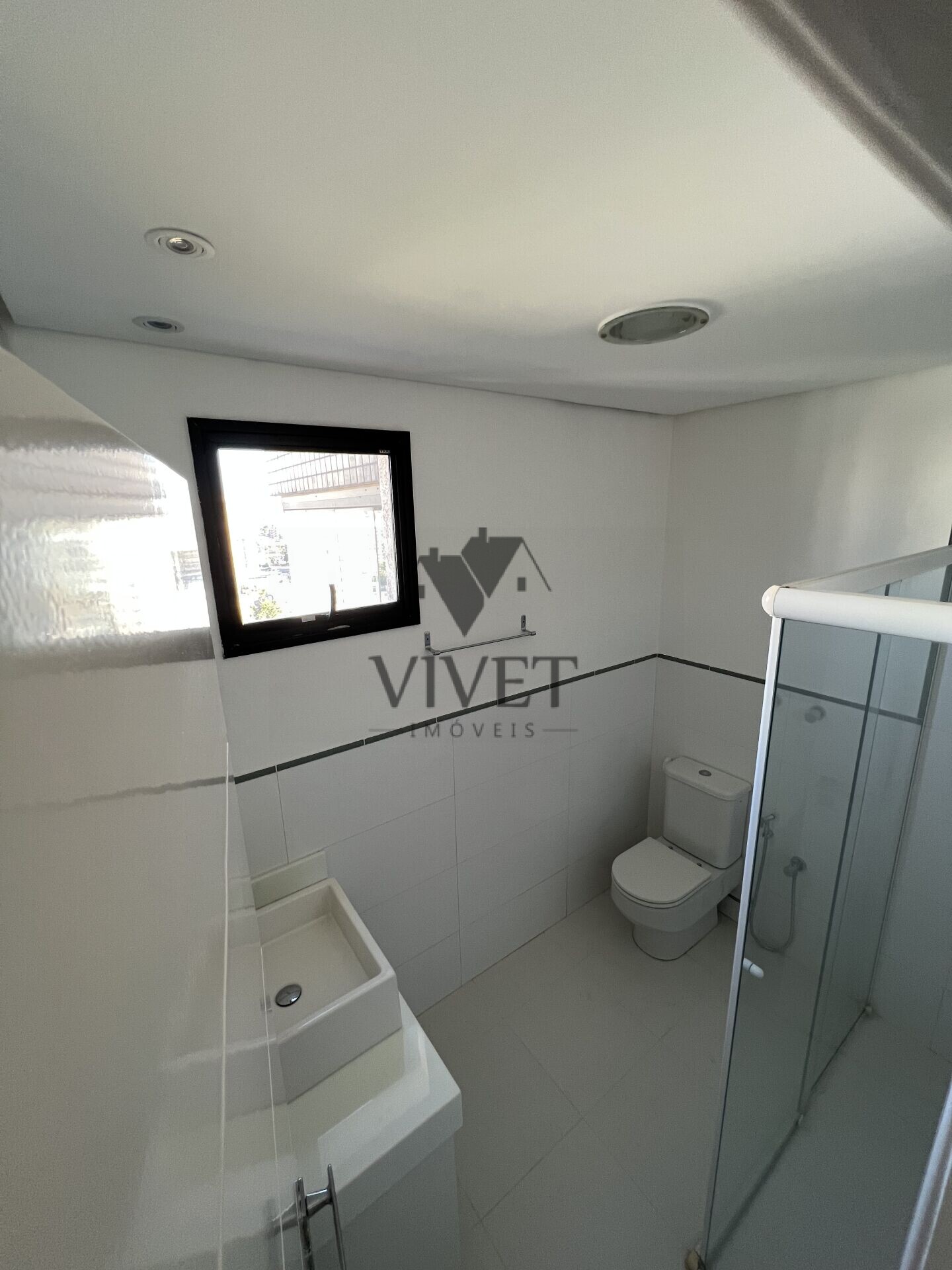 Apartamento à venda com 3 quartos, 244m² - Foto 17