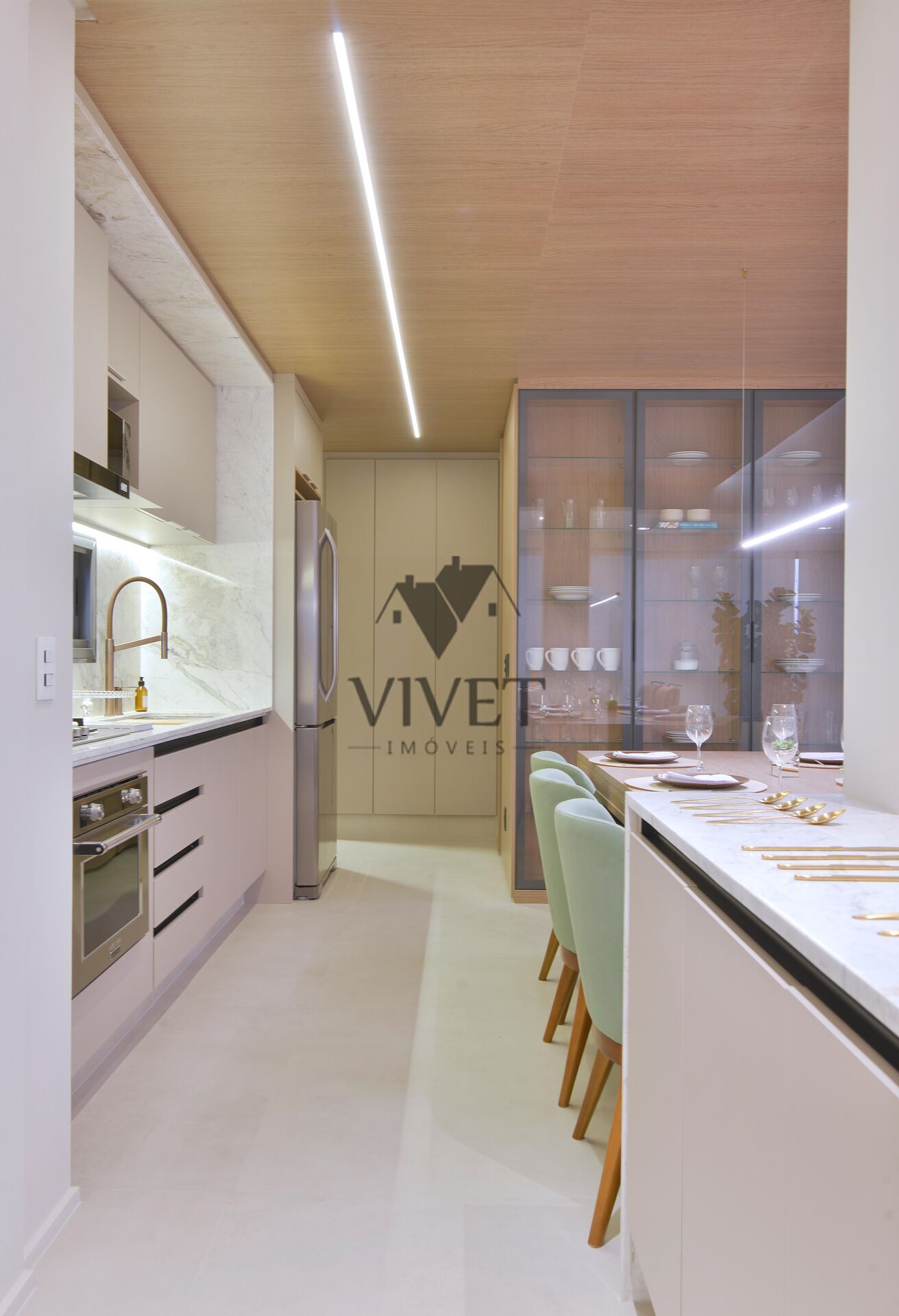 Apartamento à venda com 3 quartos, 151m² - Foto 5