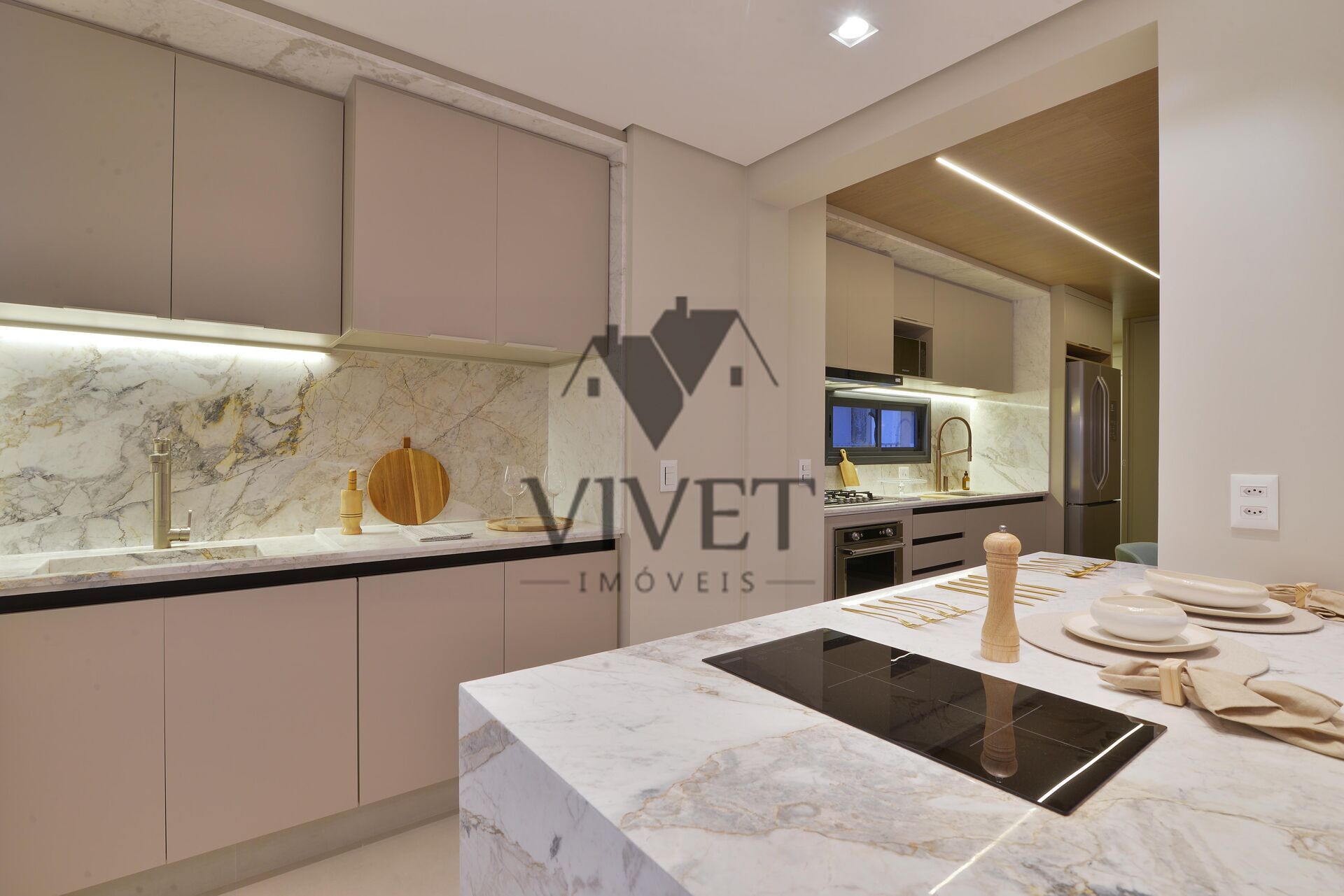 Apartamento à venda com 3 quartos, 151m² - Foto 8