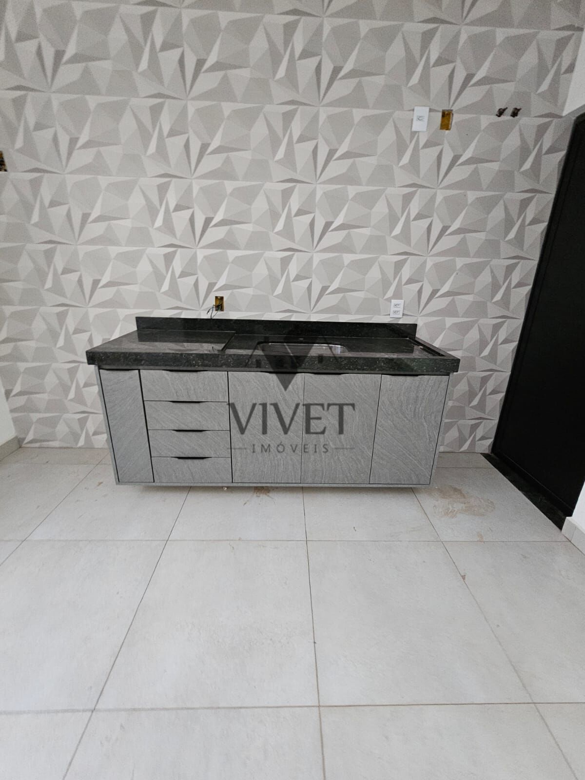 Casa de Condomínio à venda com 3 quartos, 180m² - Foto 2