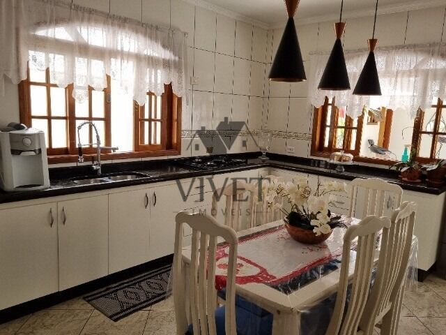 Casa à venda com 3 quartos, 162m² - Foto 7