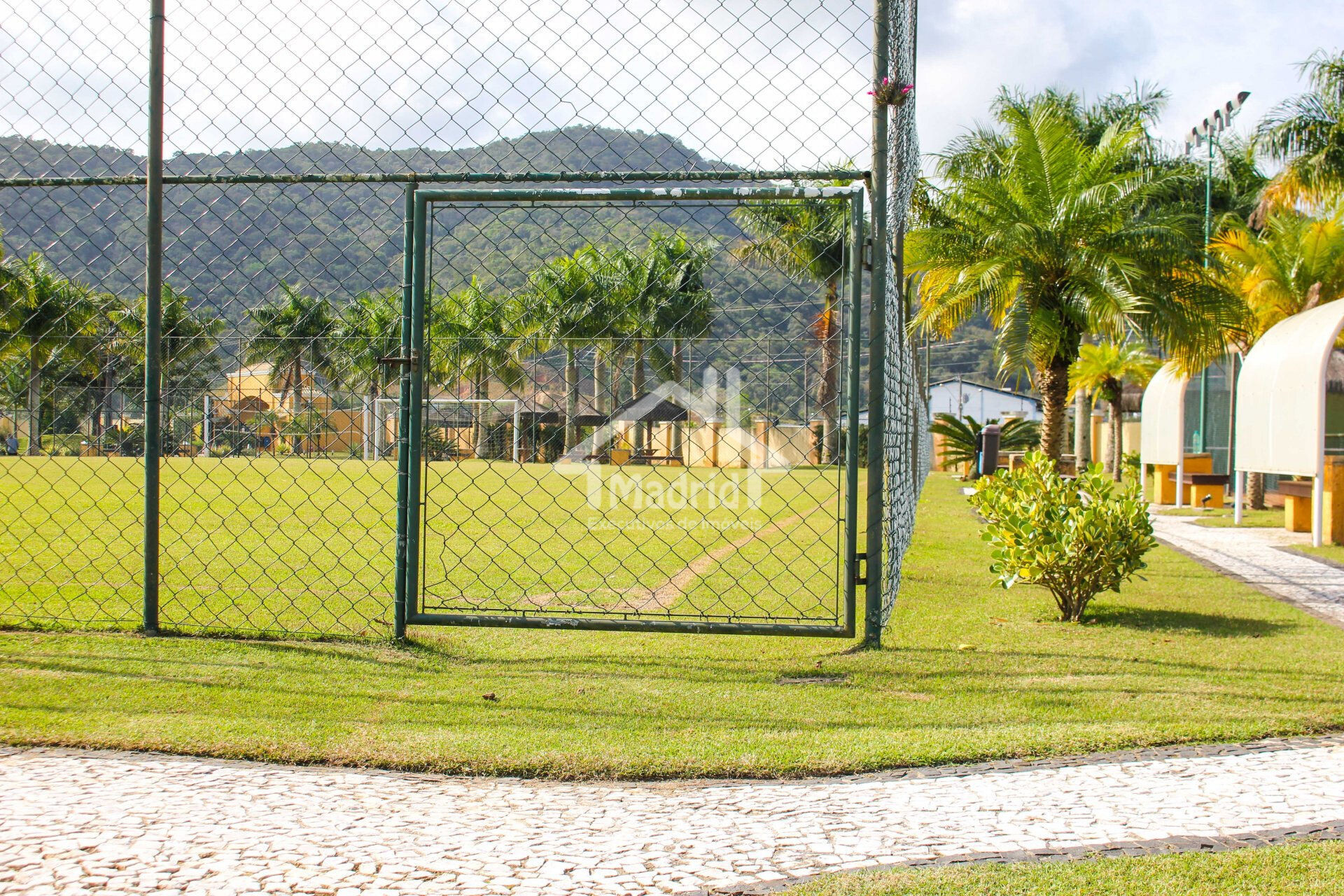 Terreno à venda, 1875m² - Foto 31