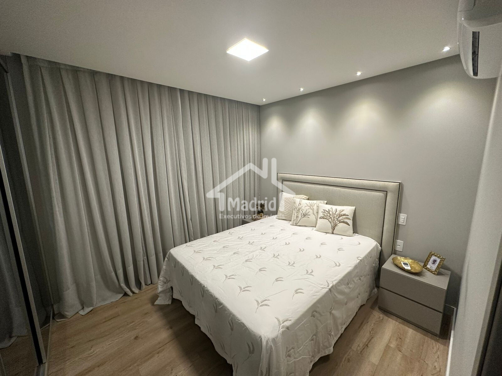 Apartamento à venda com 2 quartos, 69m² - Foto 13