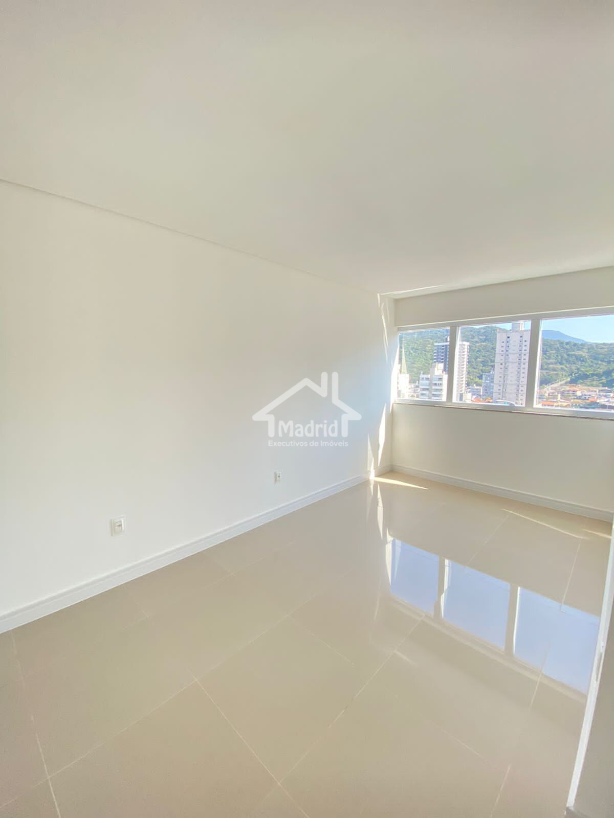 Apartamento à venda com 2 quartos, 56m² - Foto 7