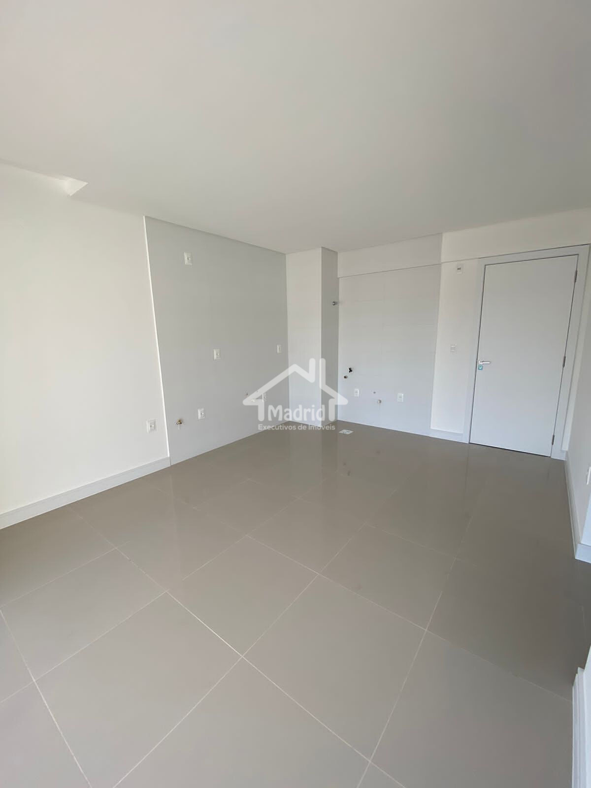 Apartamento à venda com 2 quartos, 56m² - Foto 8