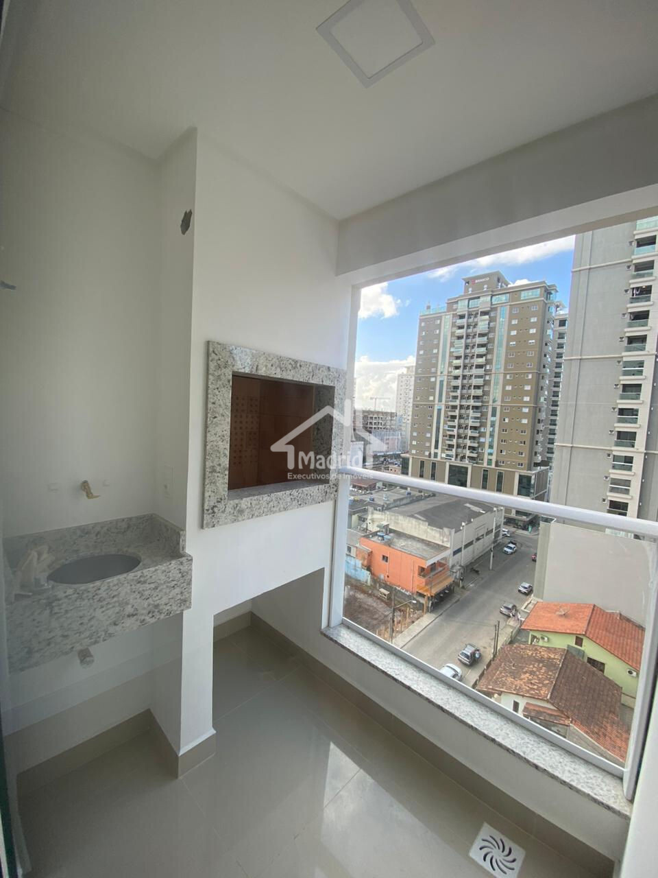 Apartamento à venda com 2 quartos, 56m² - Foto 4