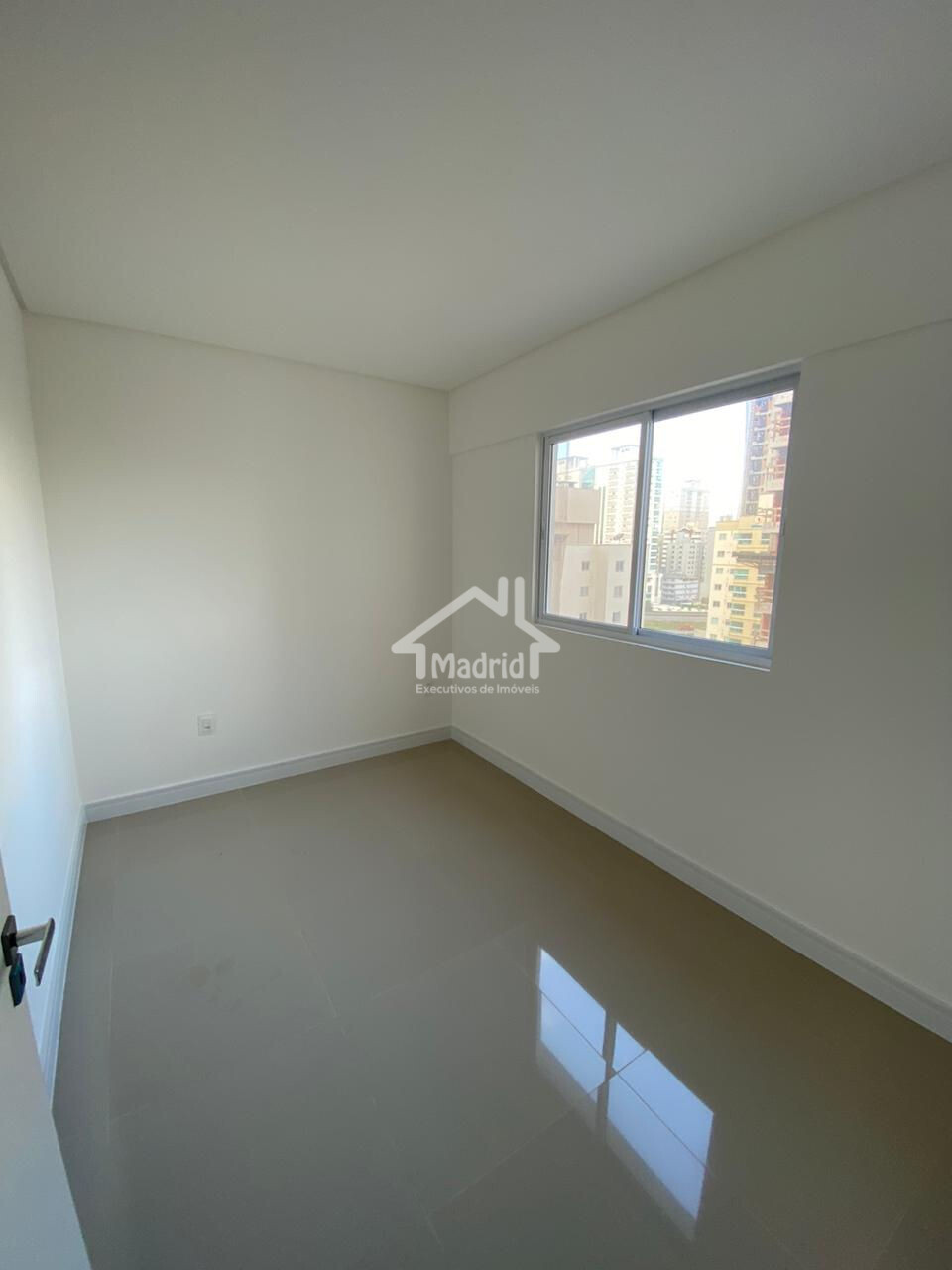 Apartamento à venda com 2 quartos, 56m² - Foto 8