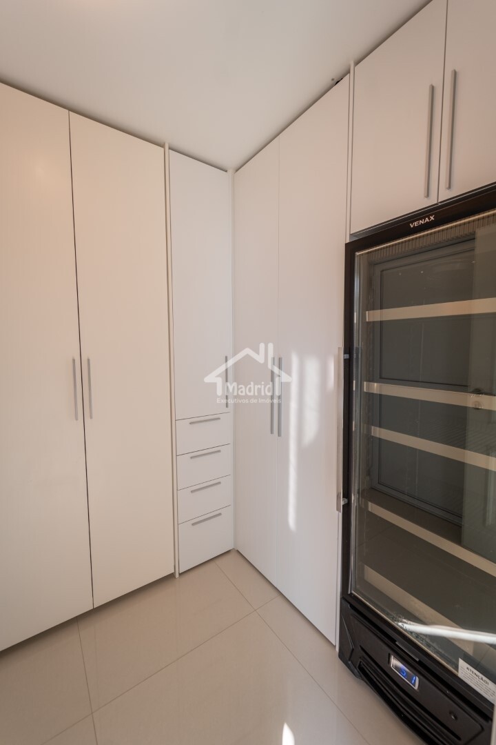 Apartamento à venda com 4 quartos, 270m² - Foto 32