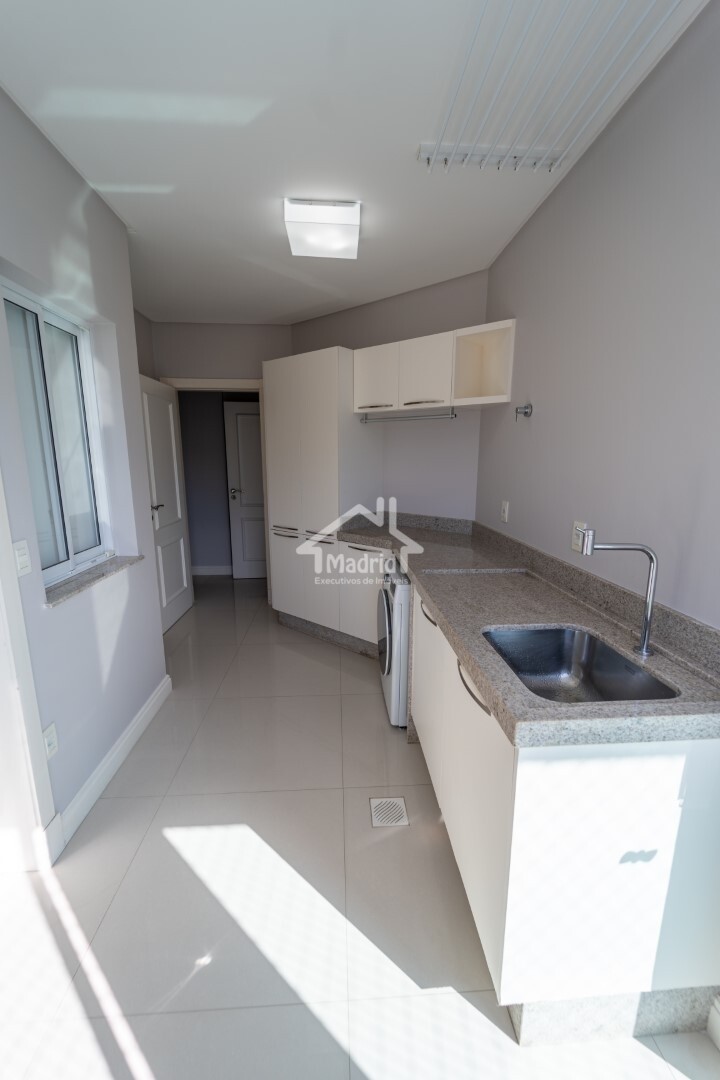 Apartamento à venda com 4 quartos, 270m² - Foto 26