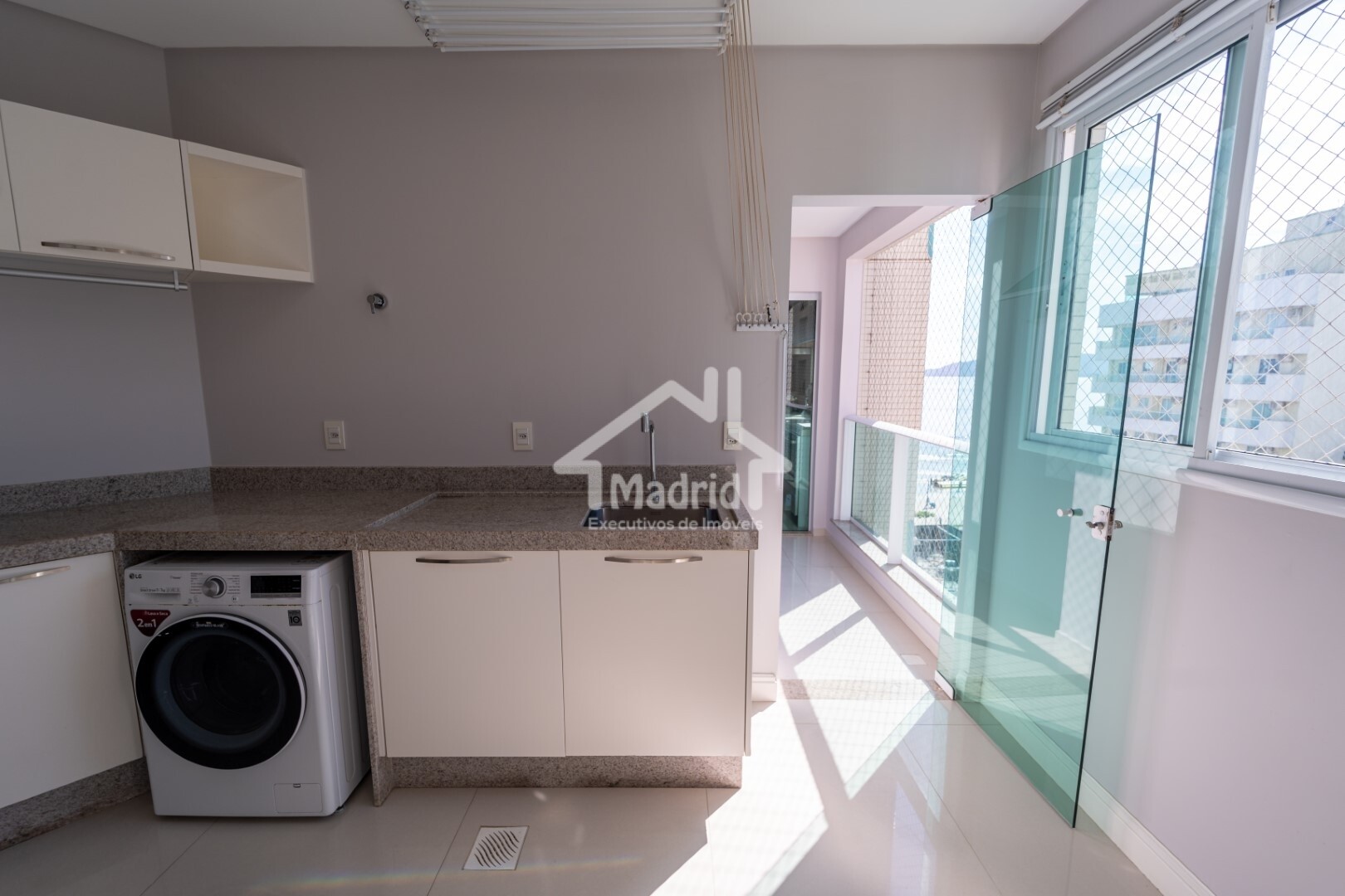 Apartamento à venda com 4 quartos, 270m² - Foto 33