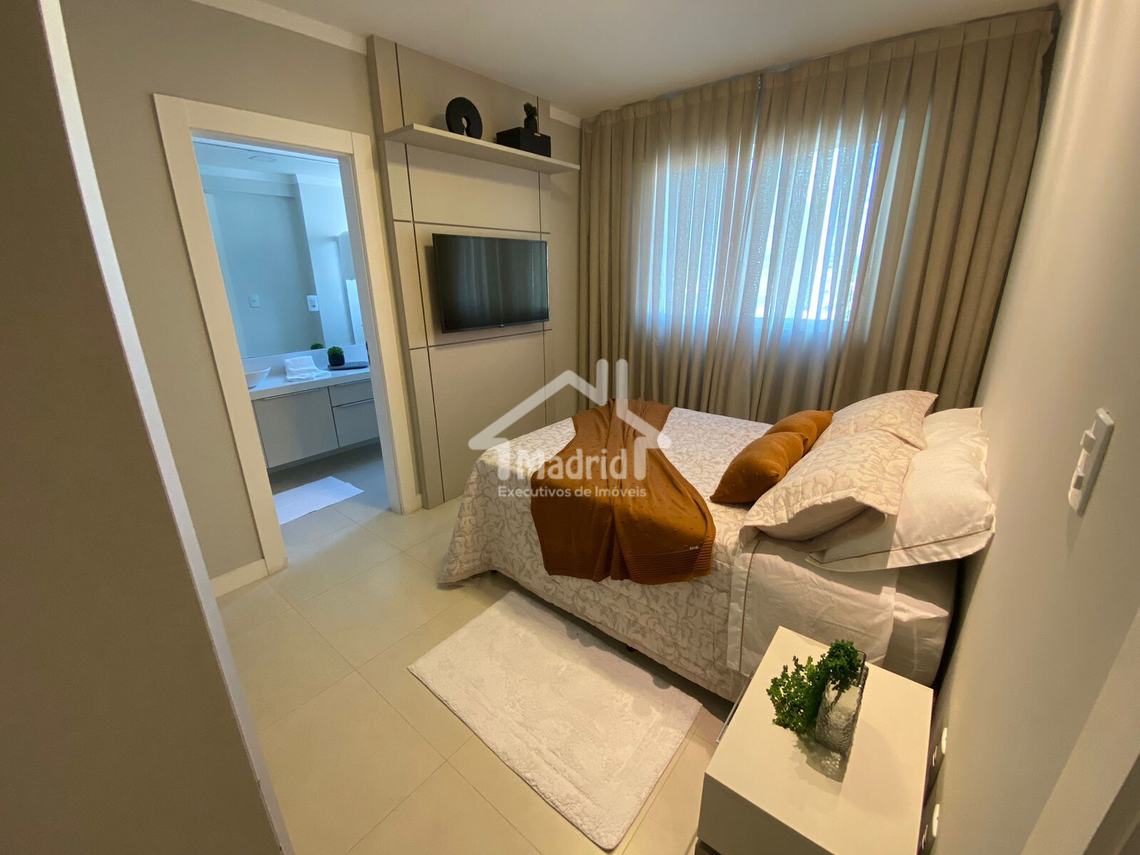 Apartamento à venda com 4 quartos, 175m² - Foto 23