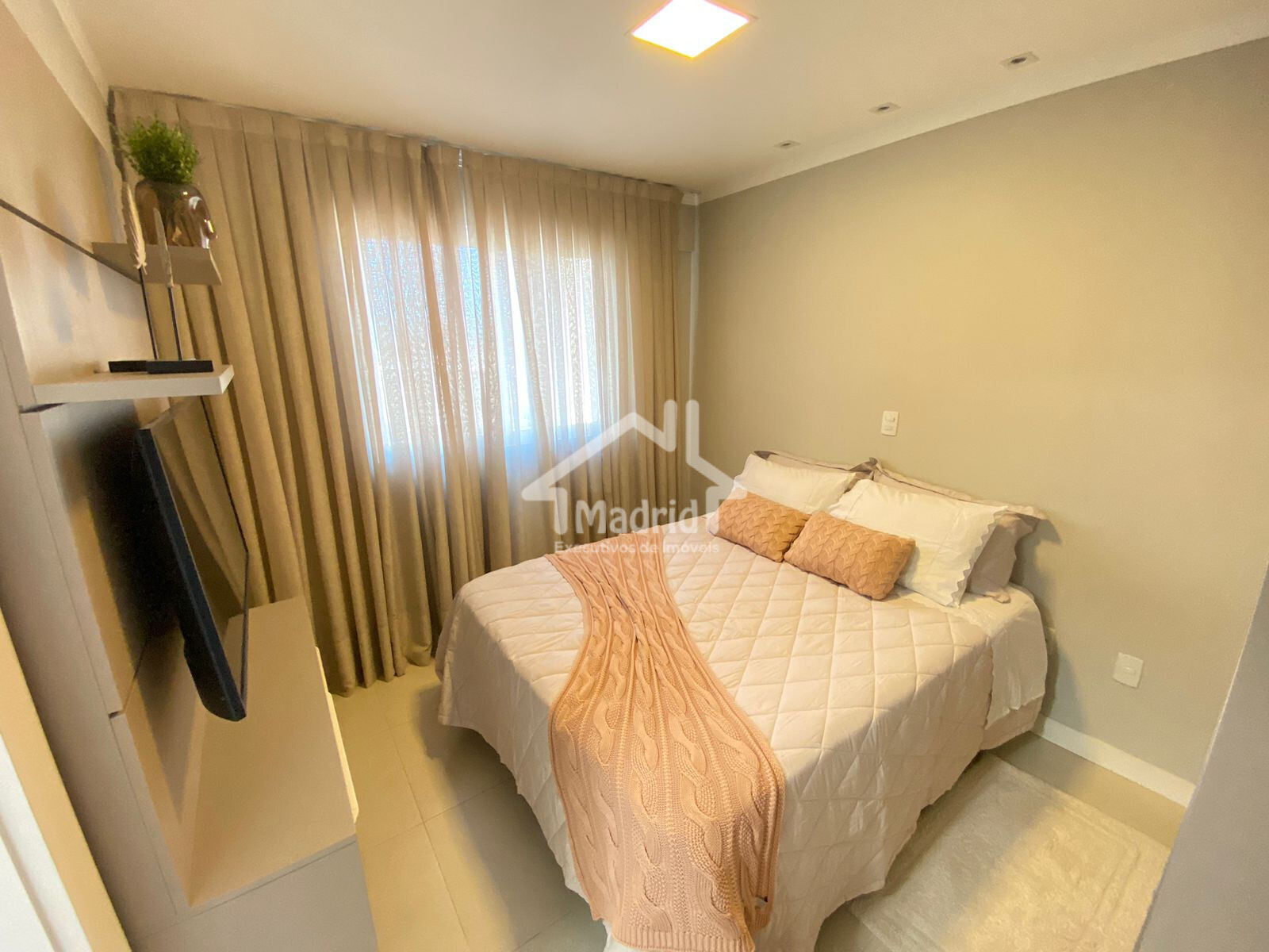 Apartamento à venda com 4 quartos, 175m² - Foto 19