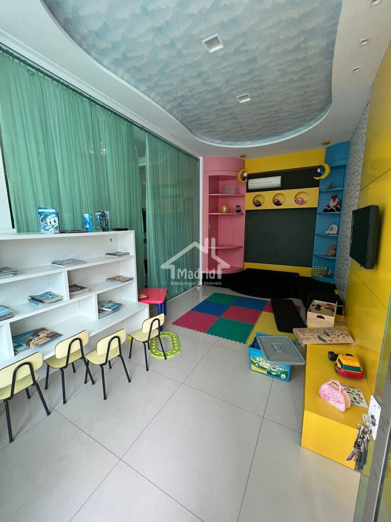 Apartamento à venda com 4 quartos, 175m² - Foto 29