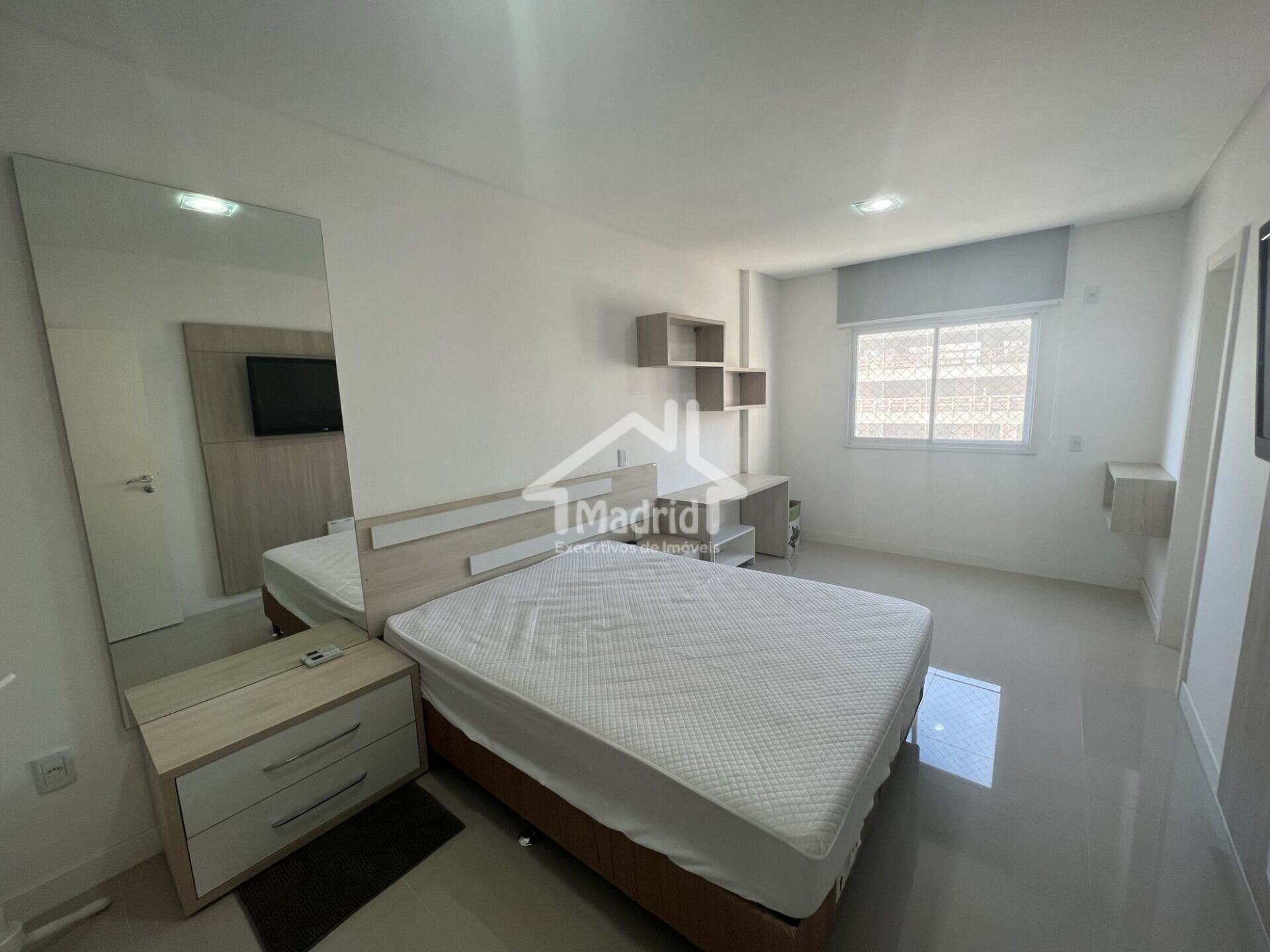 Apartamento à venda com 3 quartos, 134m² - Foto 16