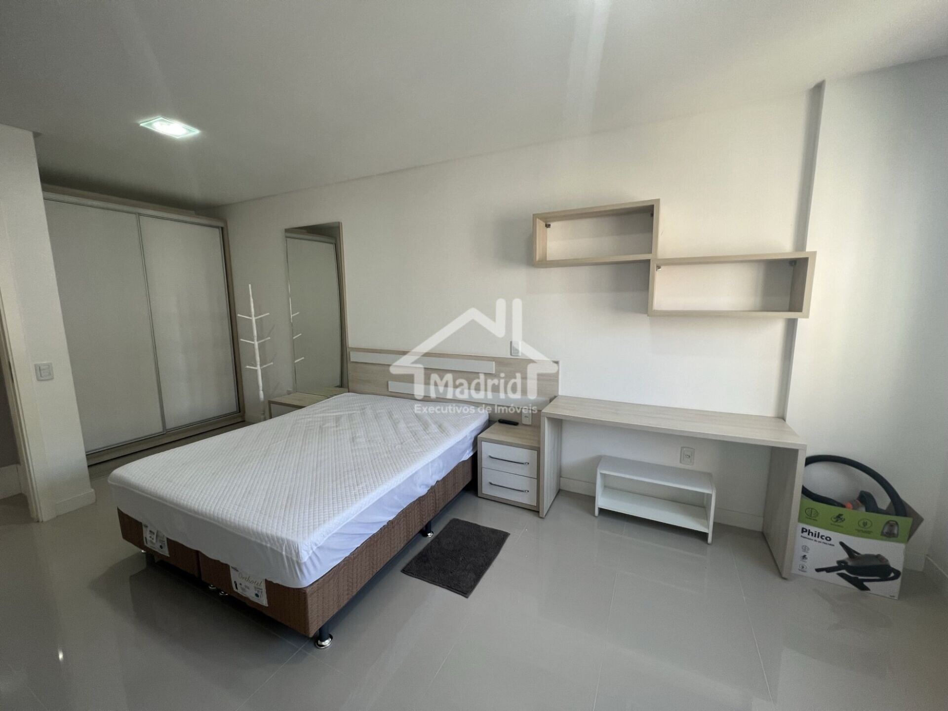 Apartamento à venda com 3 quartos, 134m² - Foto 11