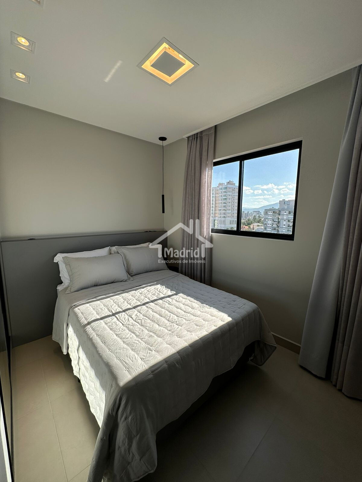 Apartamento à venda com 3 quartos, 95m² - Foto 18