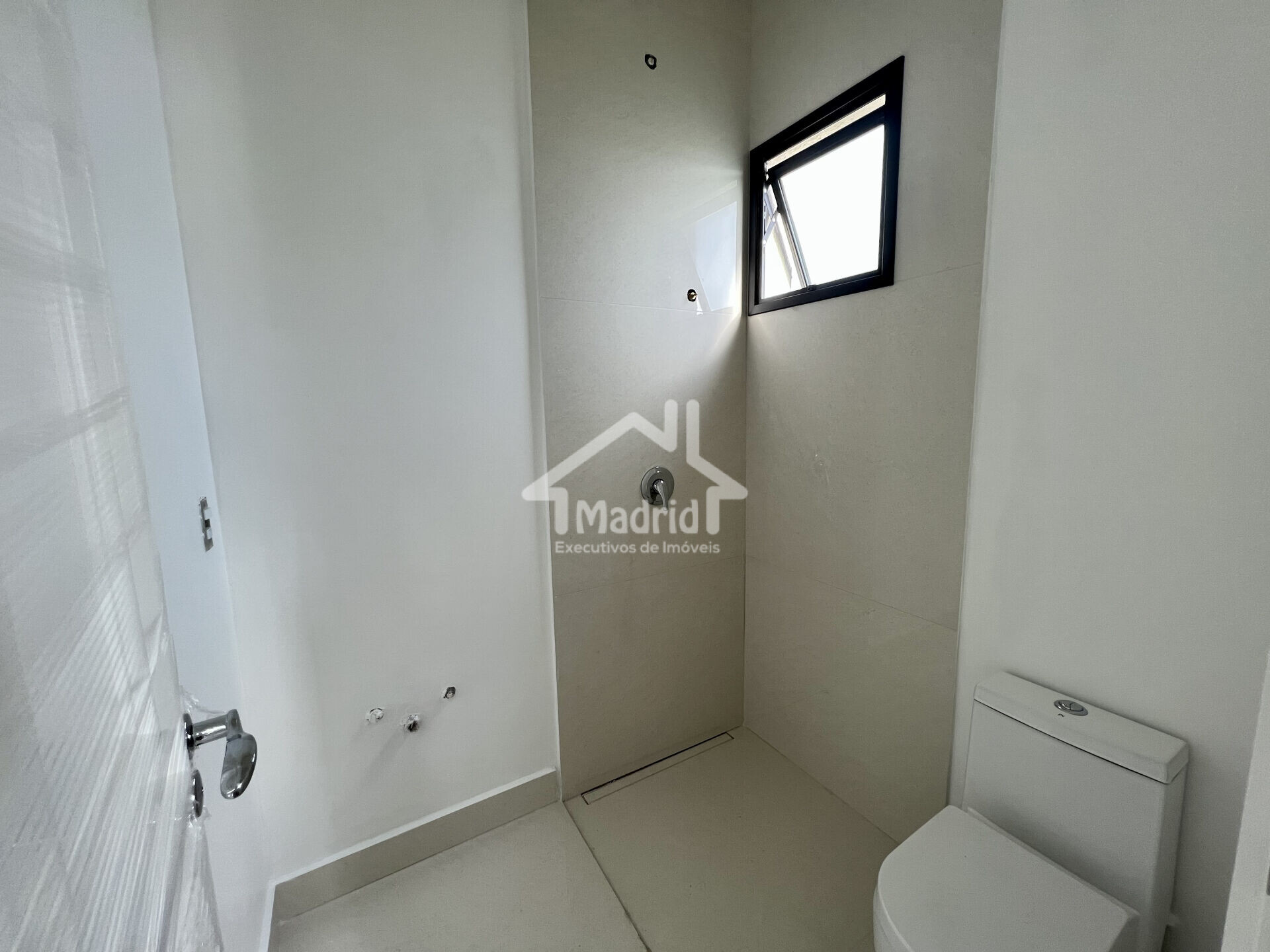 Apartamento à venda com 4 quartos, 168m² - Foto 9