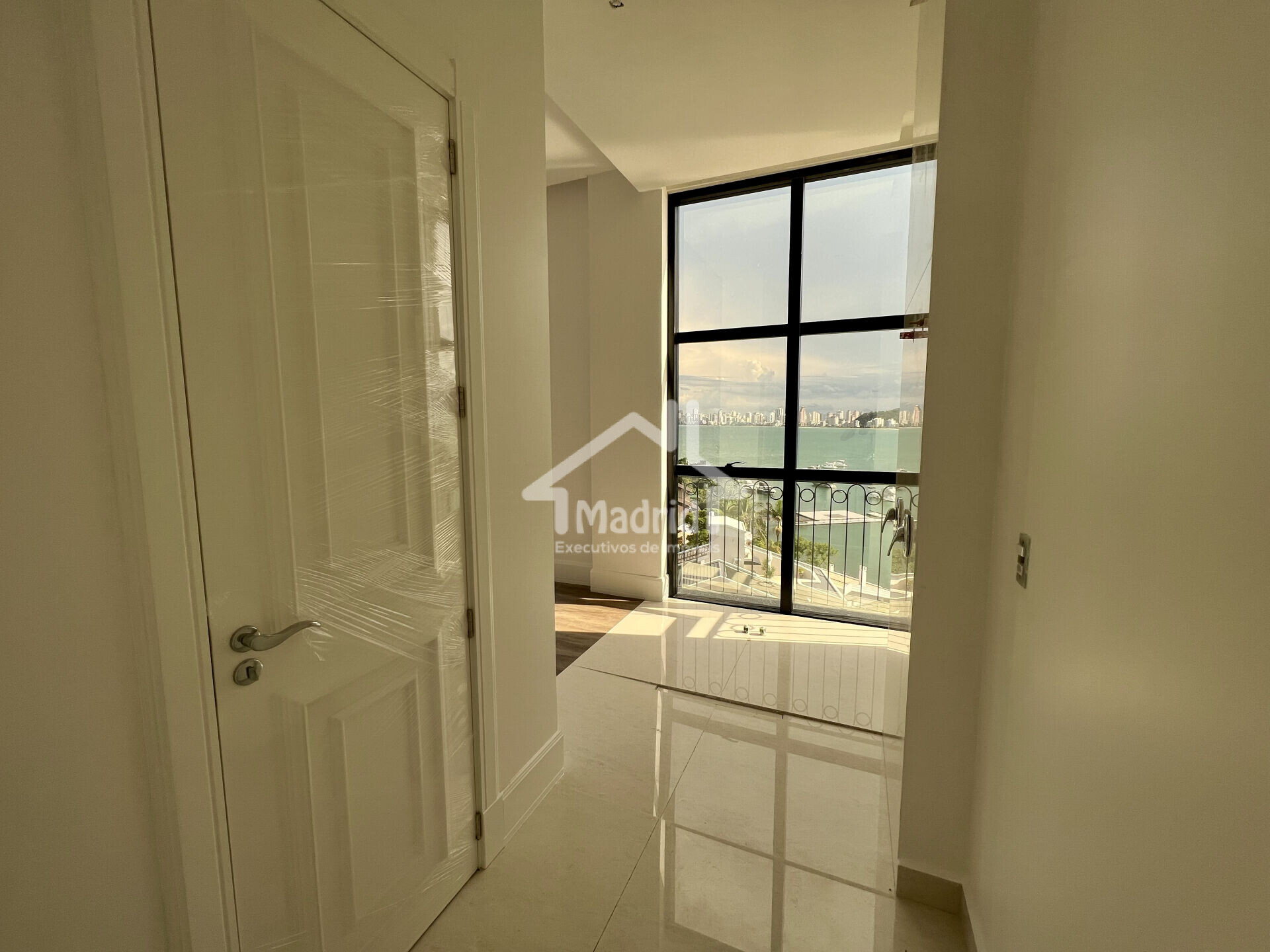 Apartamento à venda com 4 quartos, 168m² - Foto 7