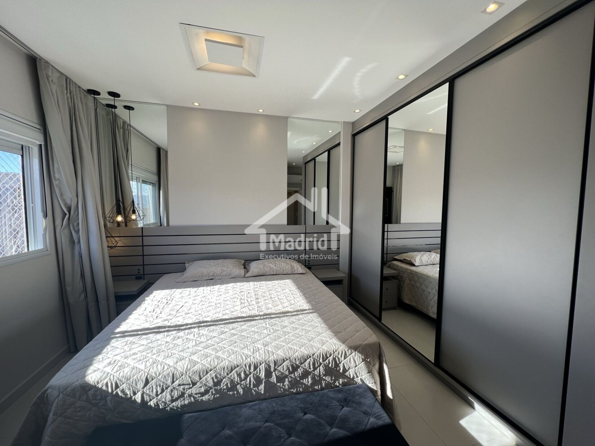 Apartamento à venda com 3 quartos, 136m² - Foto 17