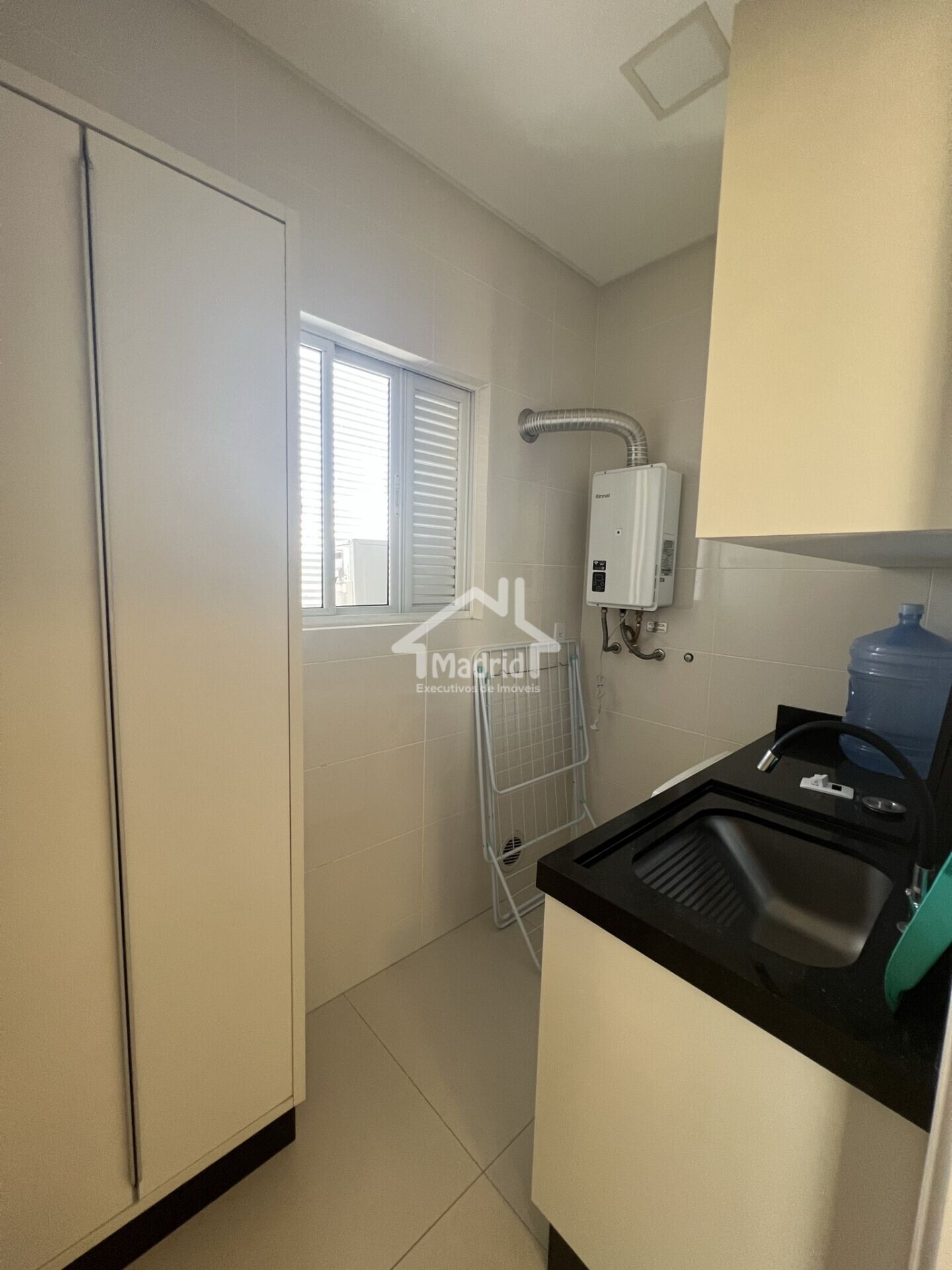 Apartamento à venda com 3 quartos, 136m² - Foto 19