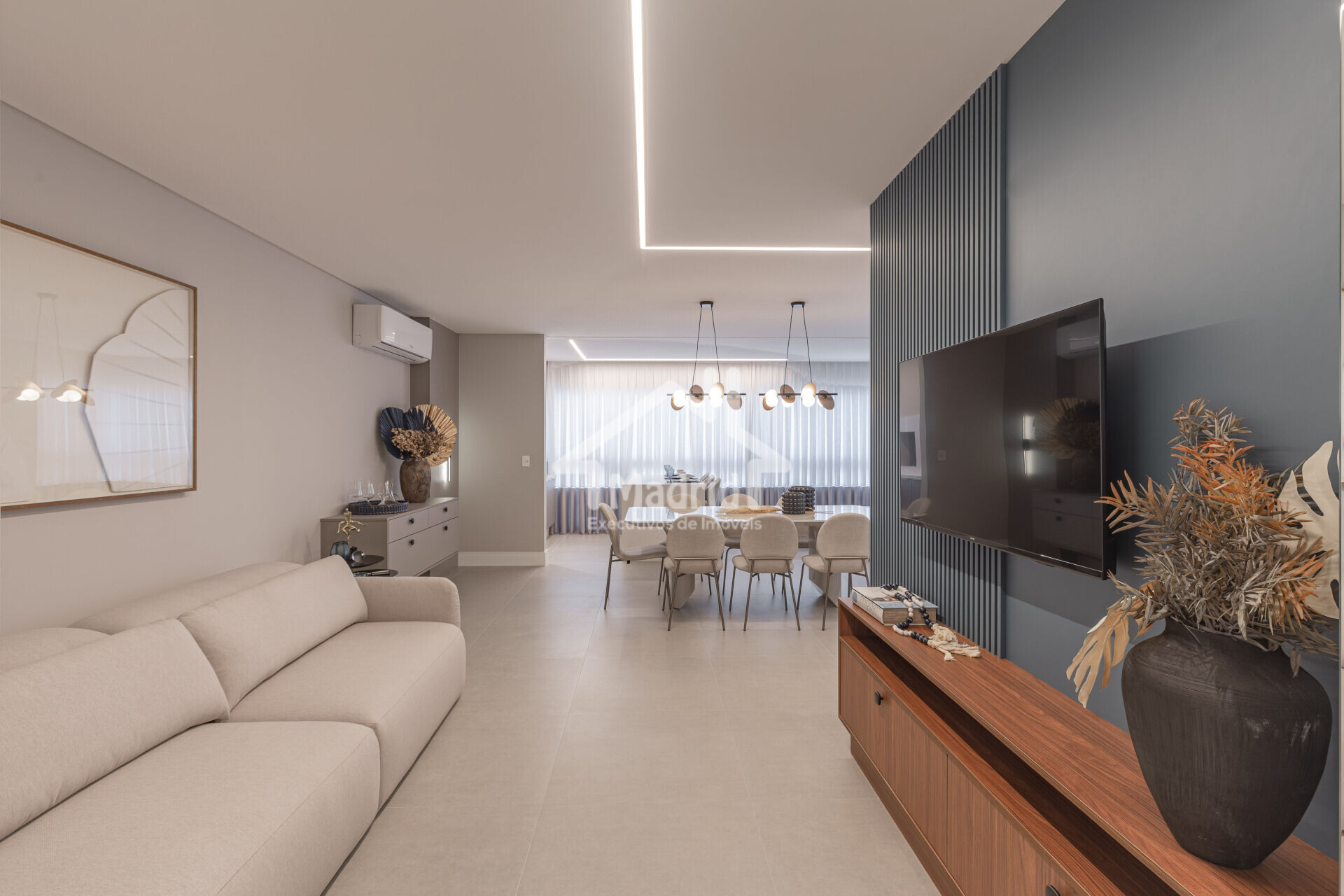 Apartamento à venda com 3 quartos, 137m² - Foto 6