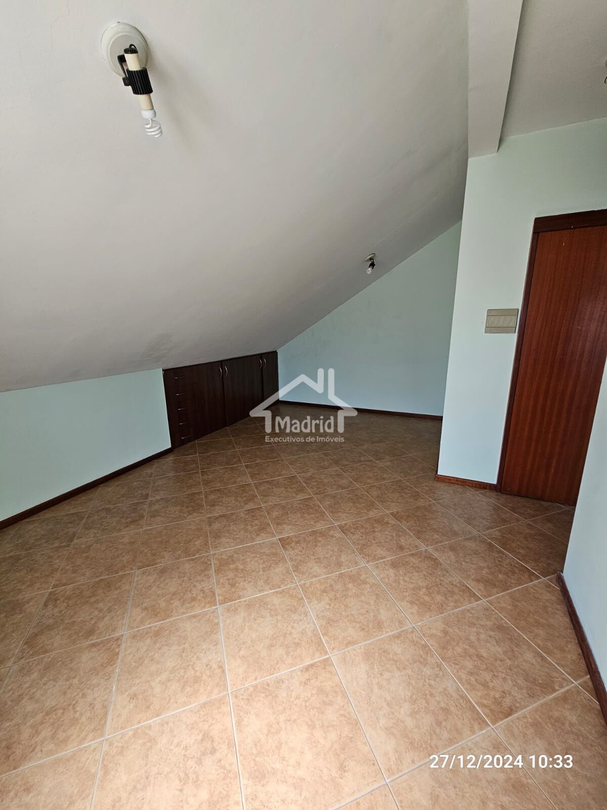 Casa à venda com 4 quartos, 290m² - Foto 27