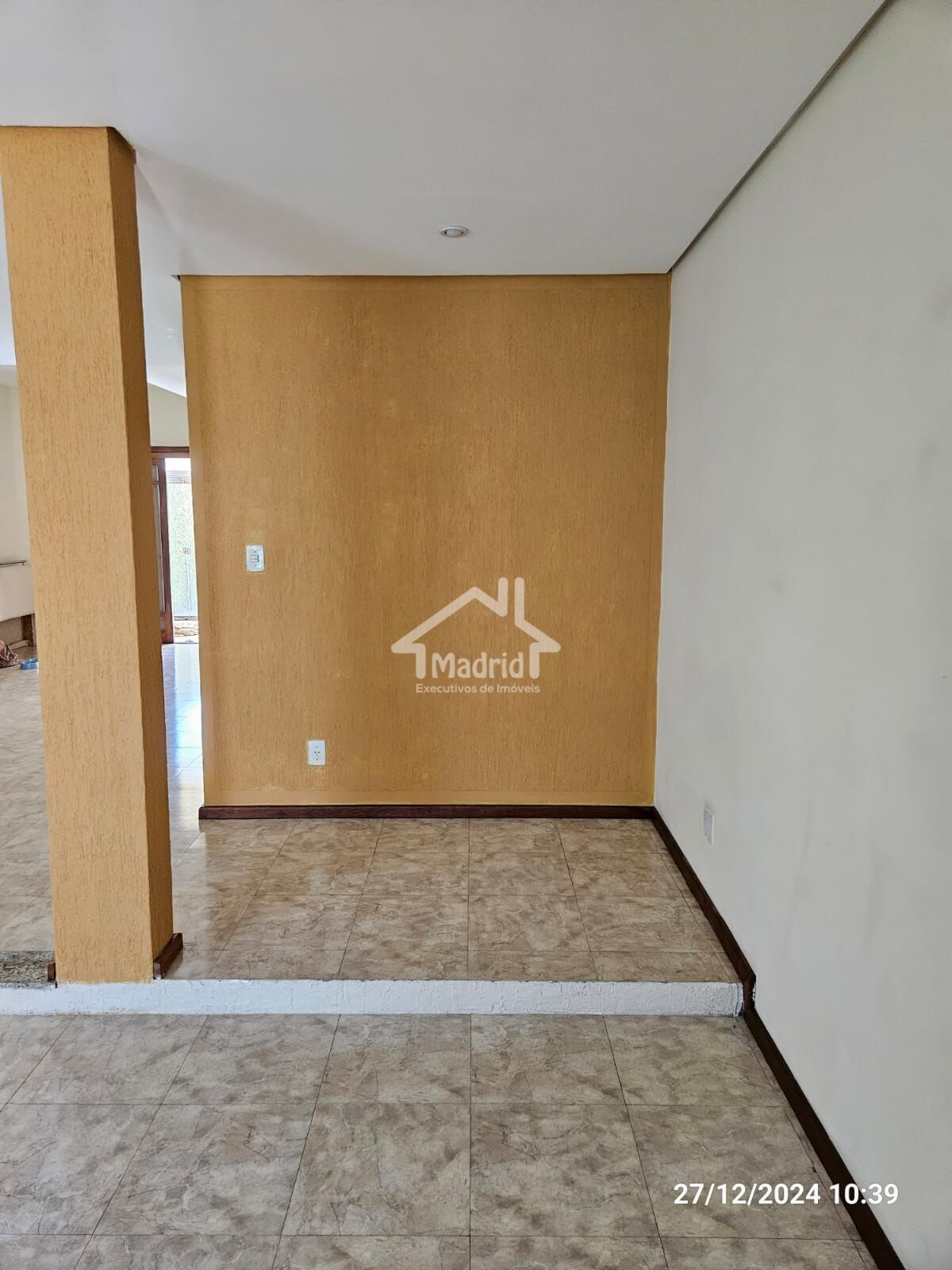 Casa à venda com 4 quartos, 290m² - Foto 16