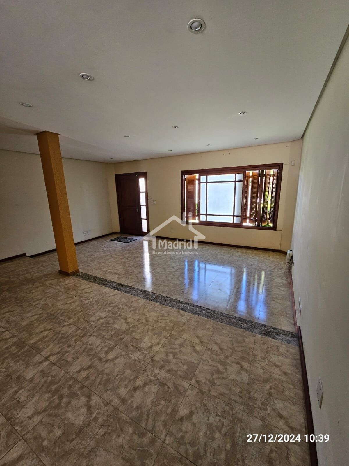 Casa à venda com 4 quartos, 290m² - Foto 15