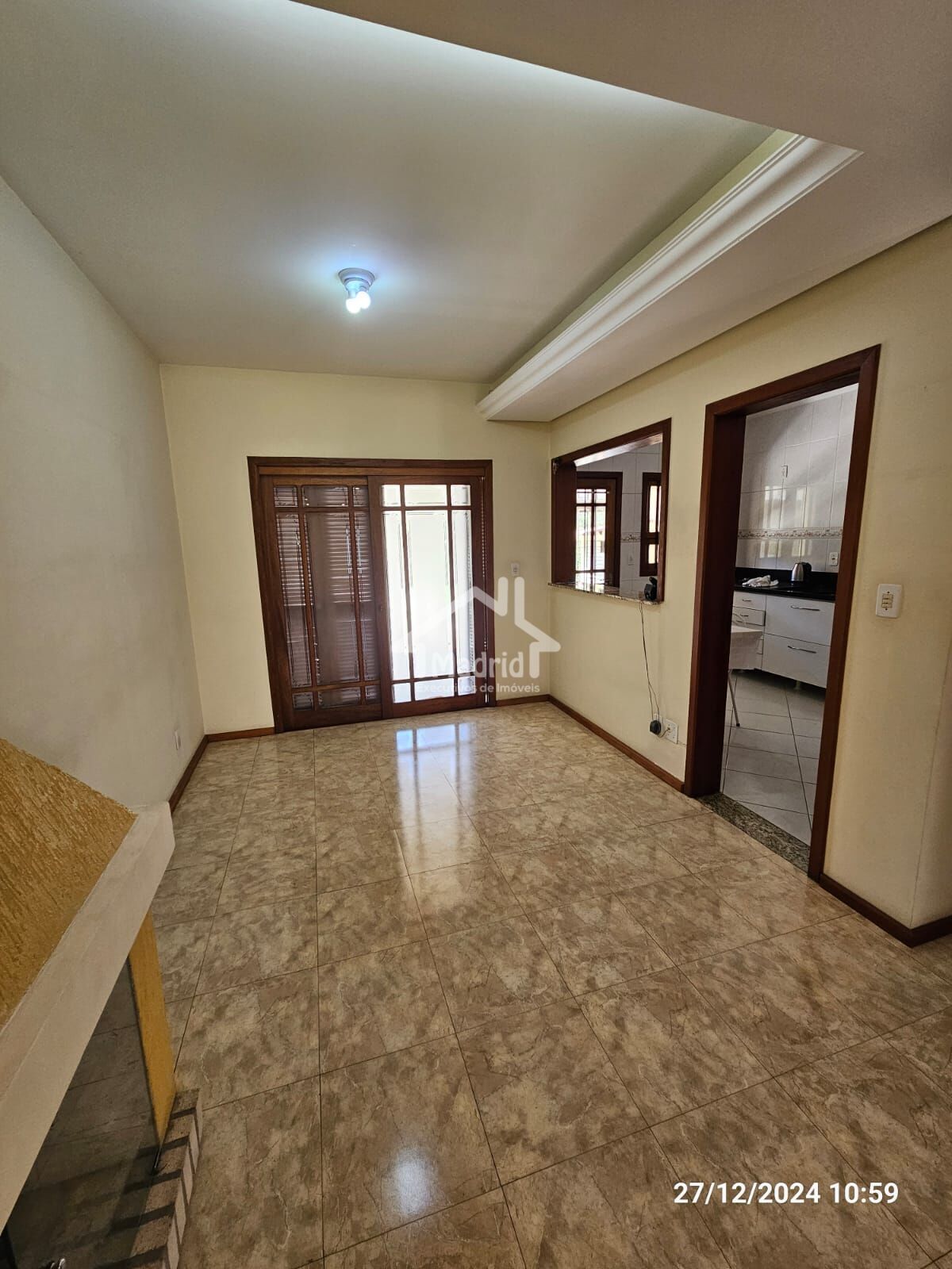 Casa à venda com 4 quartos, 290m² - Foto 3