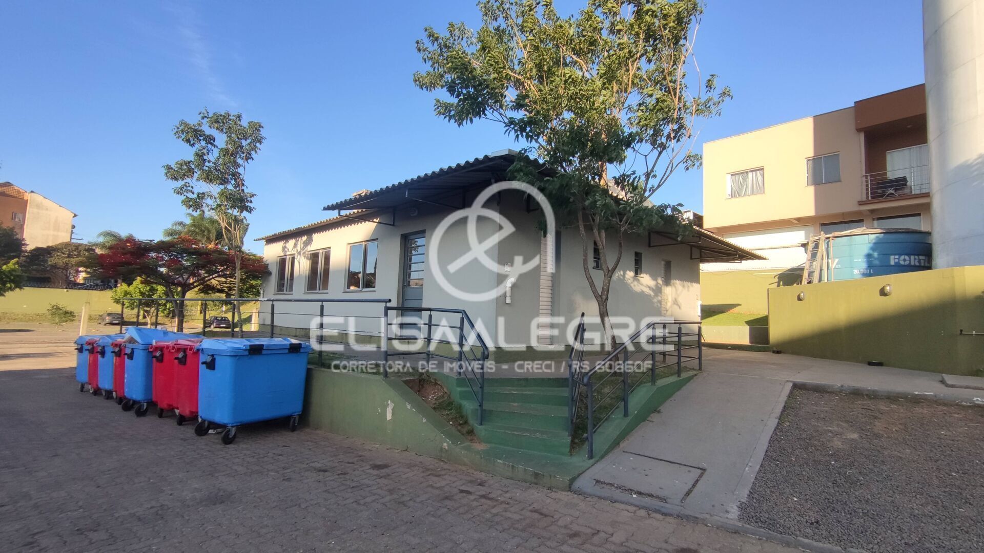 Apartamento à venda com 2 quartos, 40m² - Foto 33