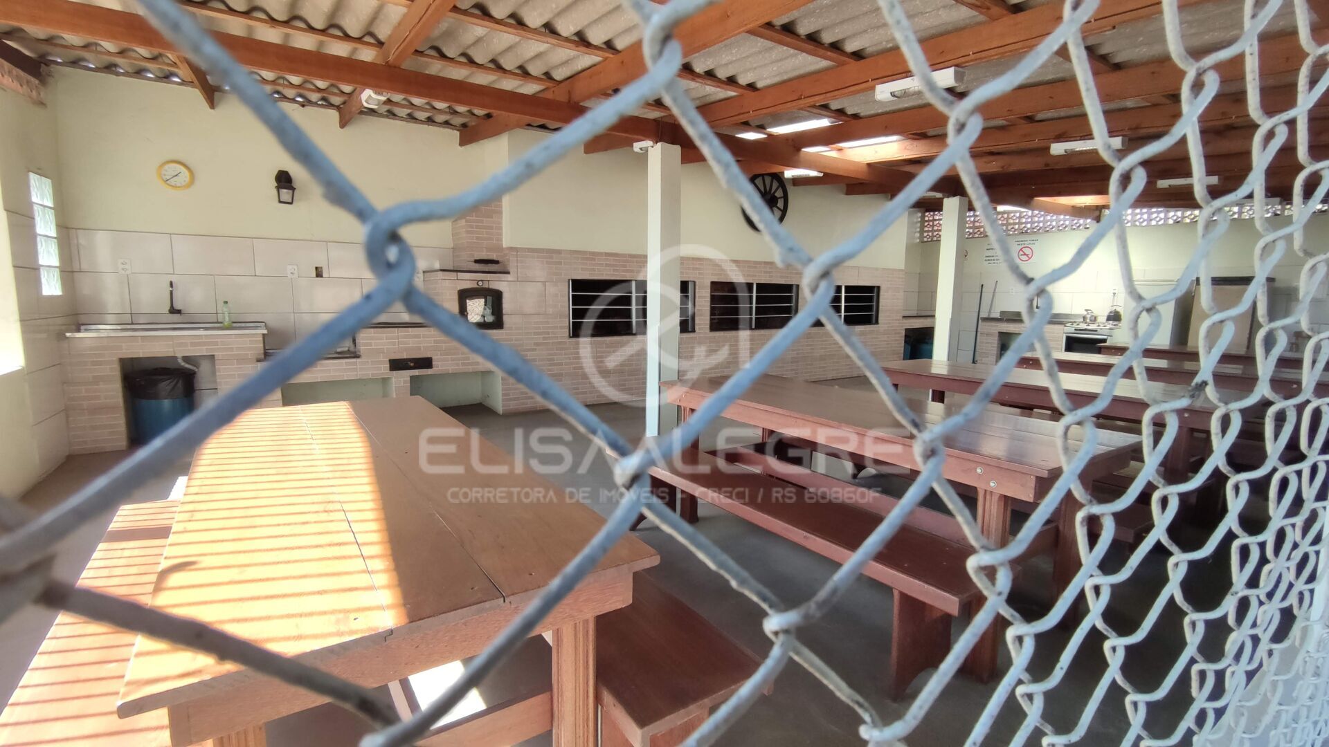Apartamento à venda com 3 quartos, 61m² - Foto 21