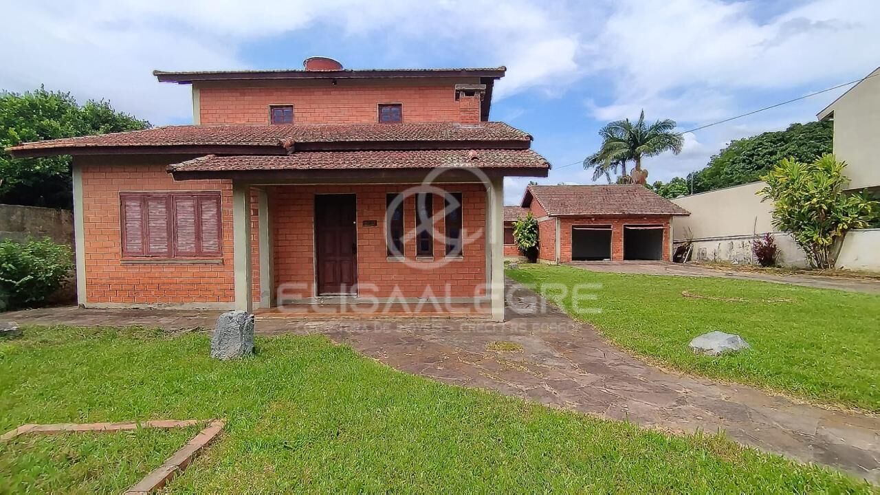 Sobrado à venda com 2 quartos, 290m² - Foto 1