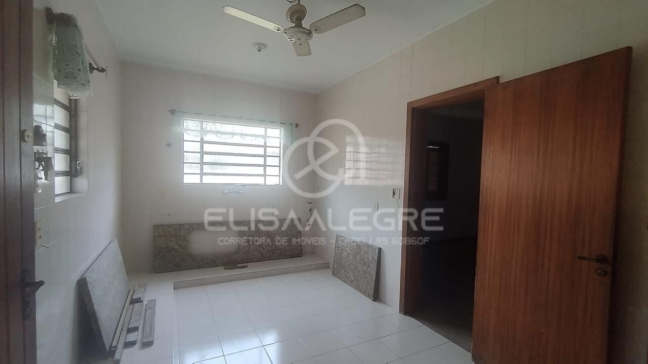 Sobrado à venda com 2 quartos, 290m² - Foto 8