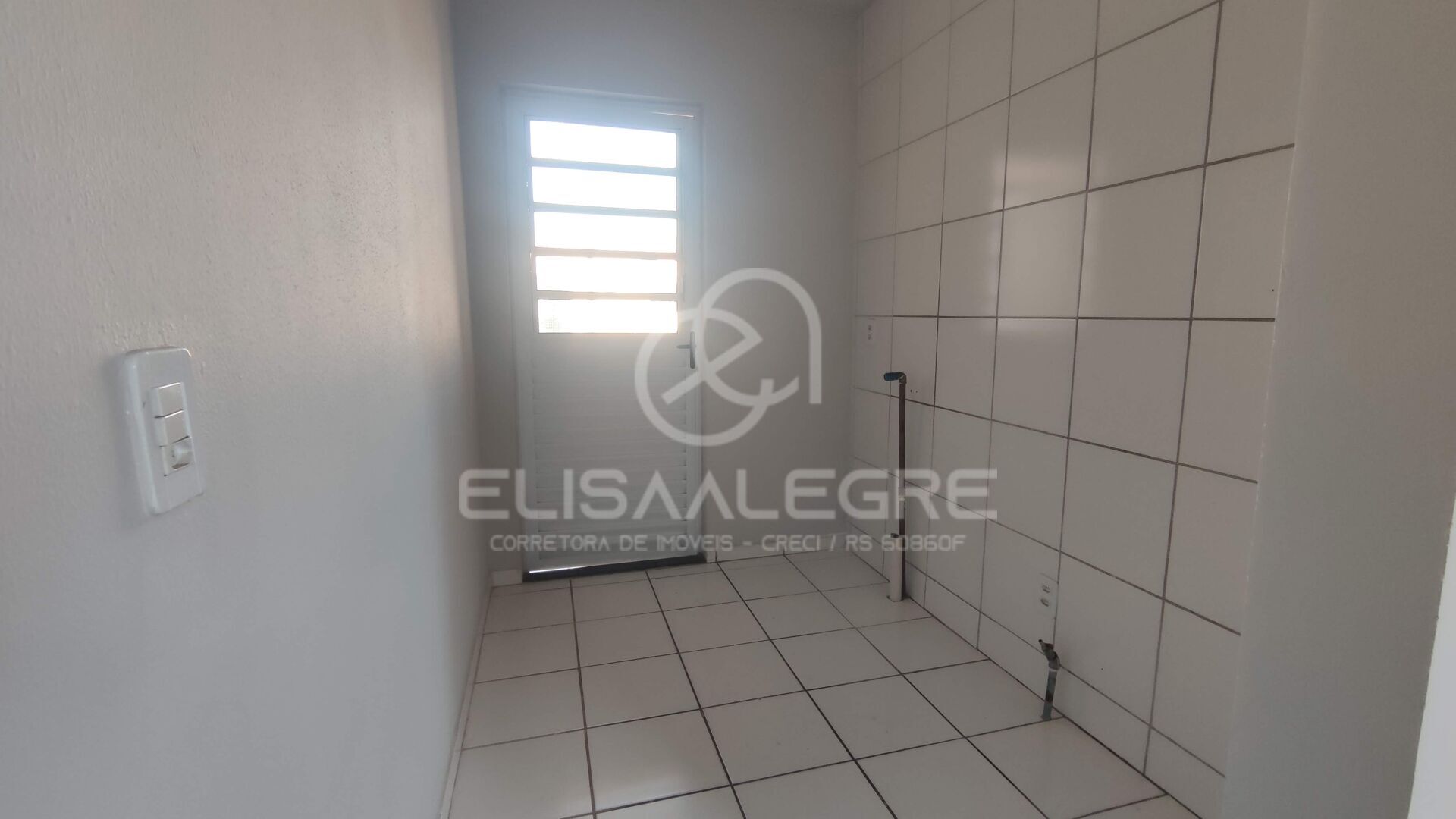 Apartamento à venda com 2 quartos, 48m² - Foto 2